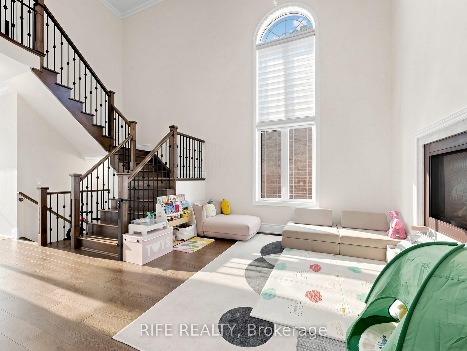 18 Rossini Drive Property Photo 4