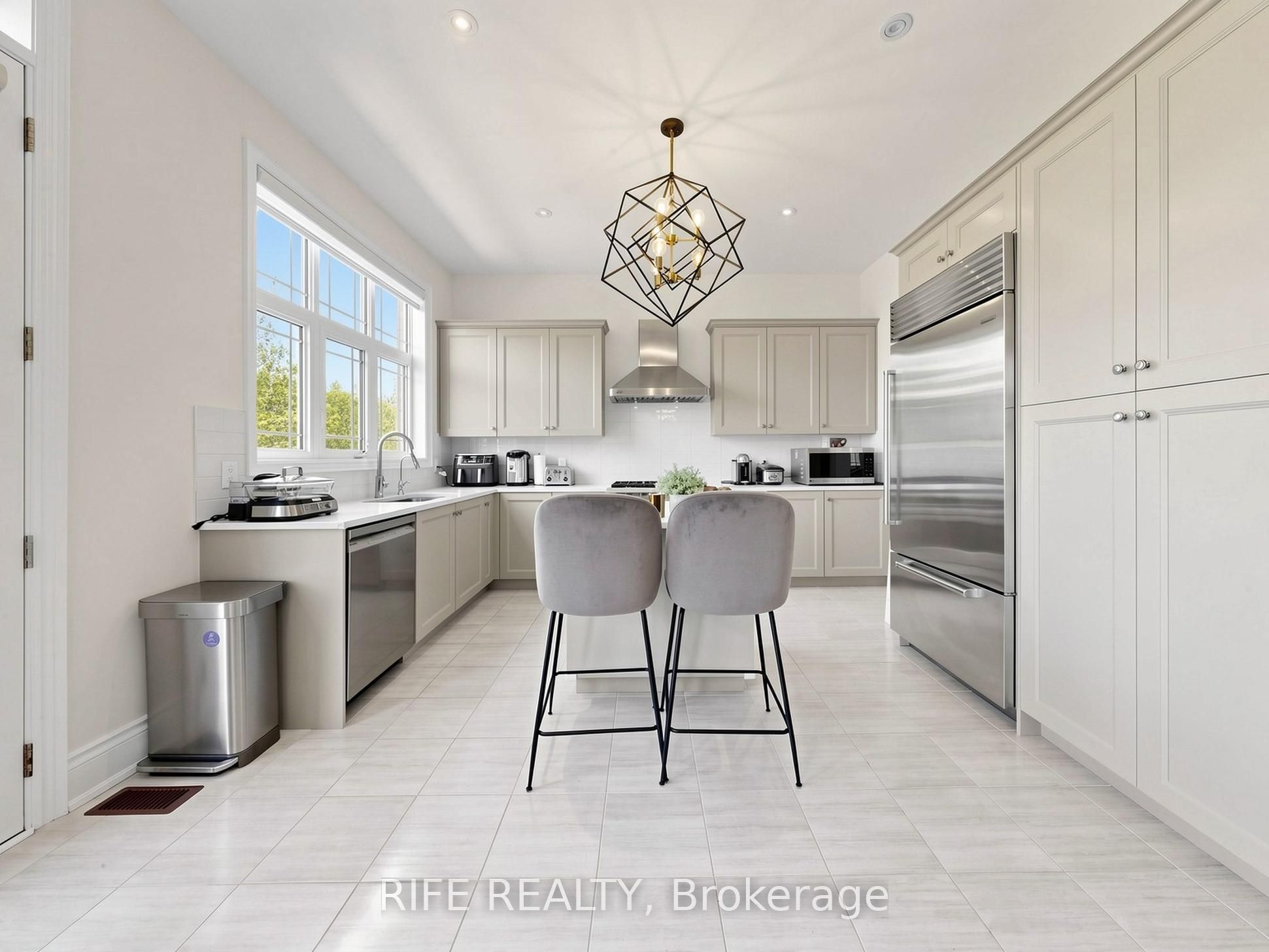 18 Rossini Drive Property Photo 19