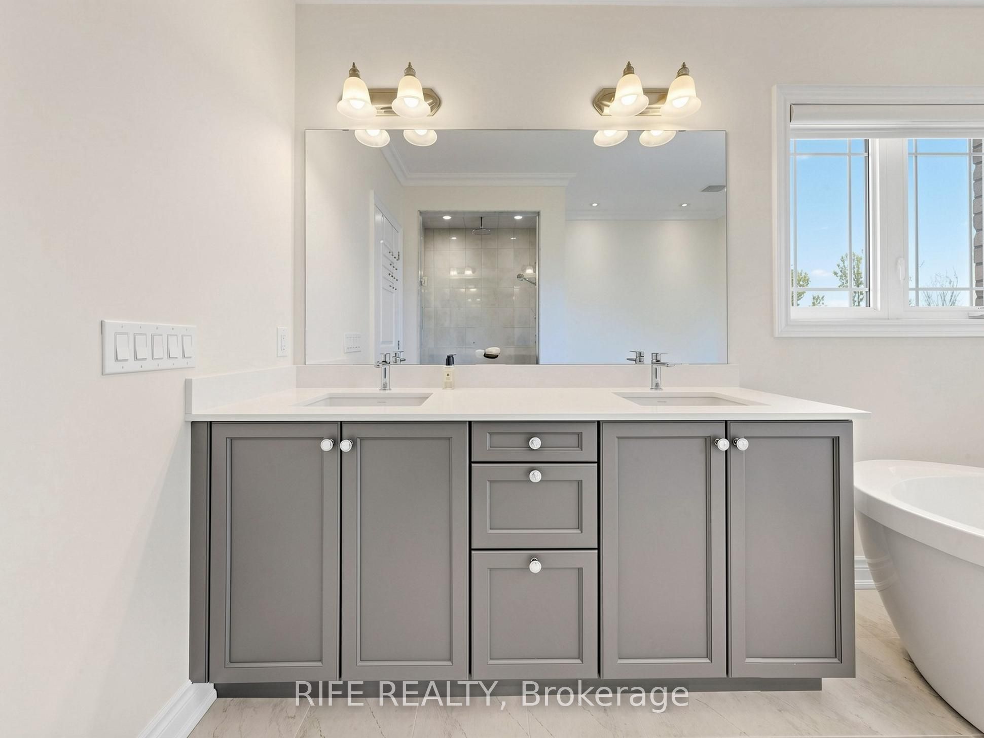 18 Rossini Drive Property Photo 28