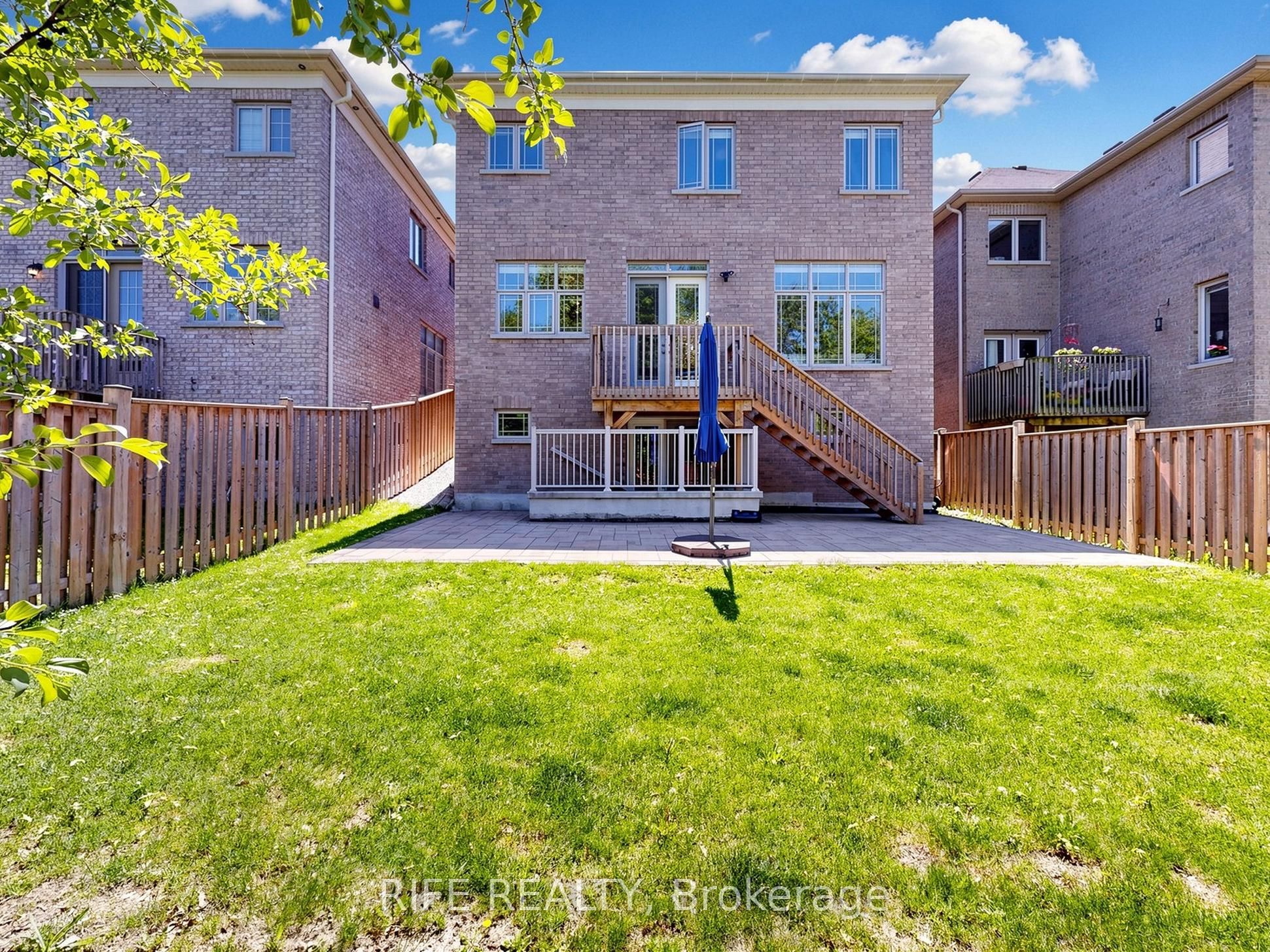 18 Rossini Drive Property Photo 46