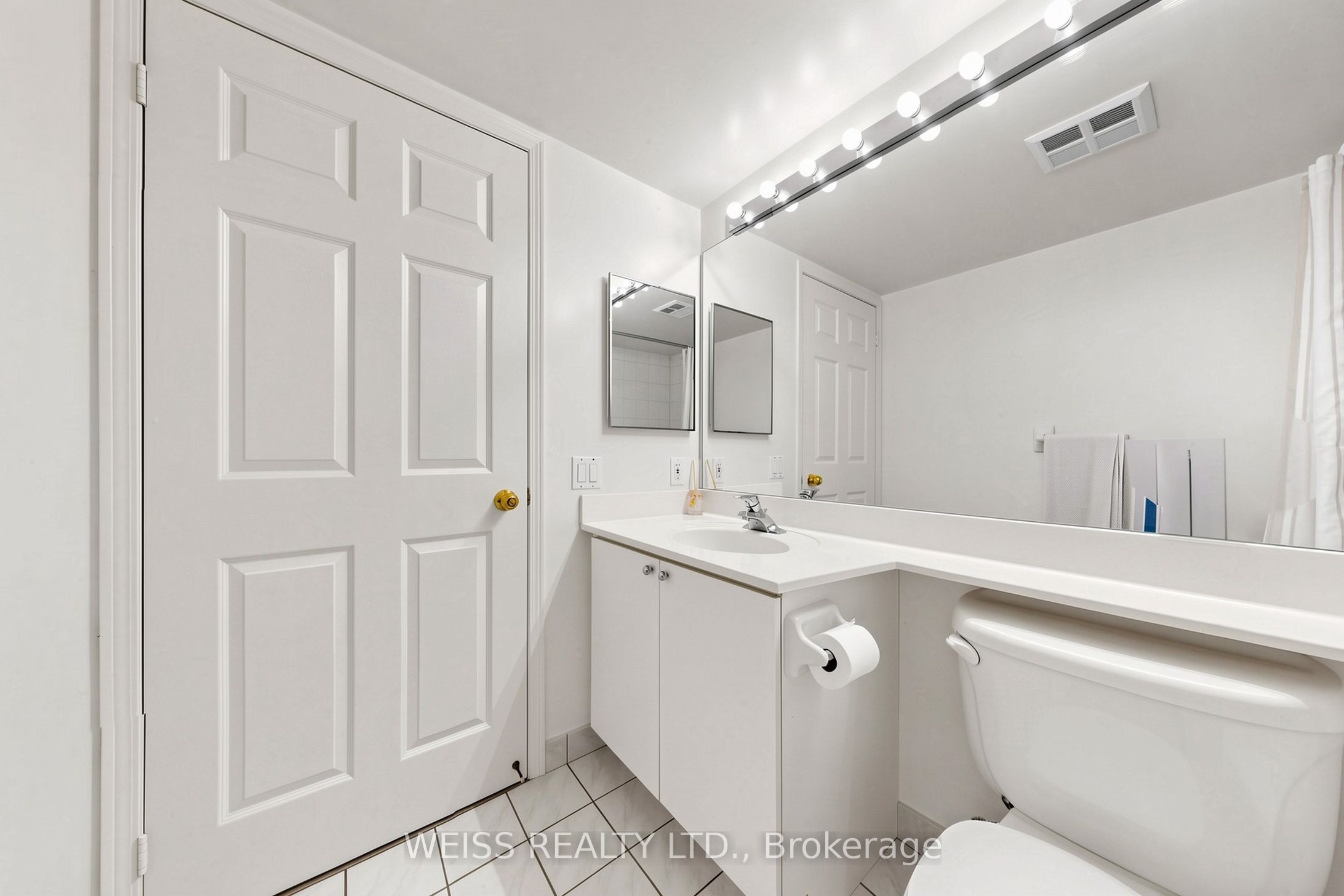 5 Emerald Lane 710 Property Photo 18