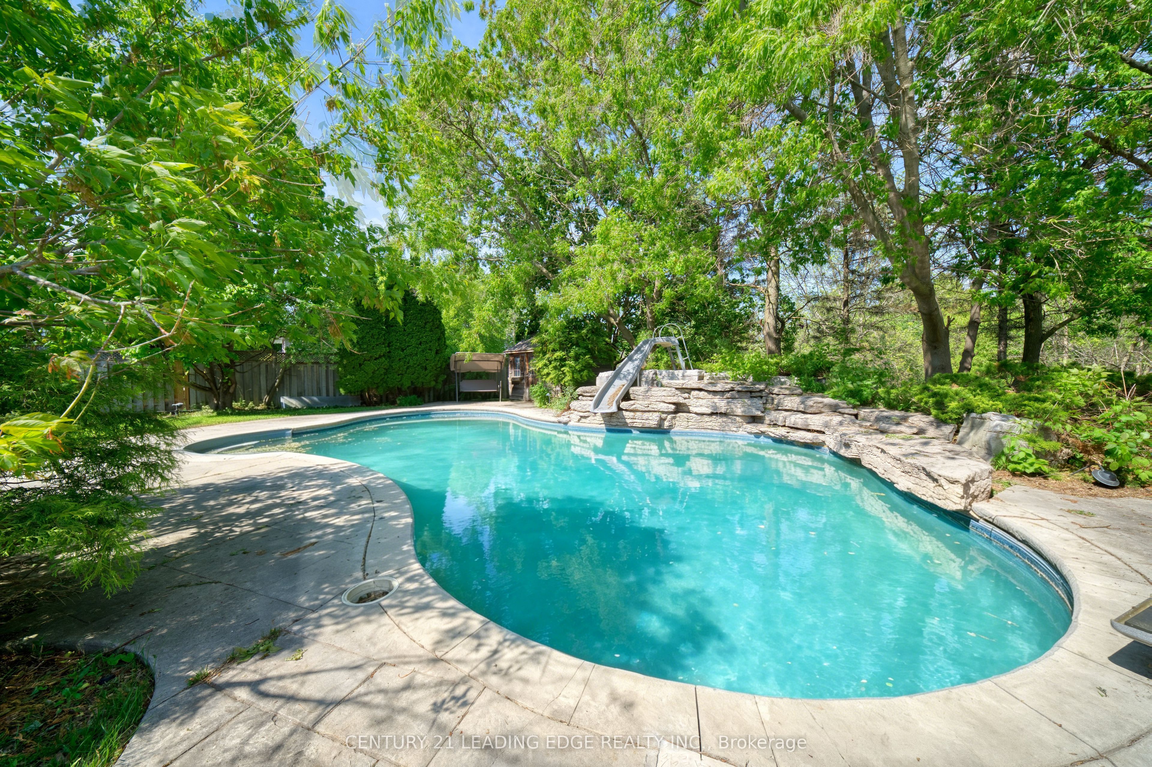 15 Upper Ridge Court Property Photo 43