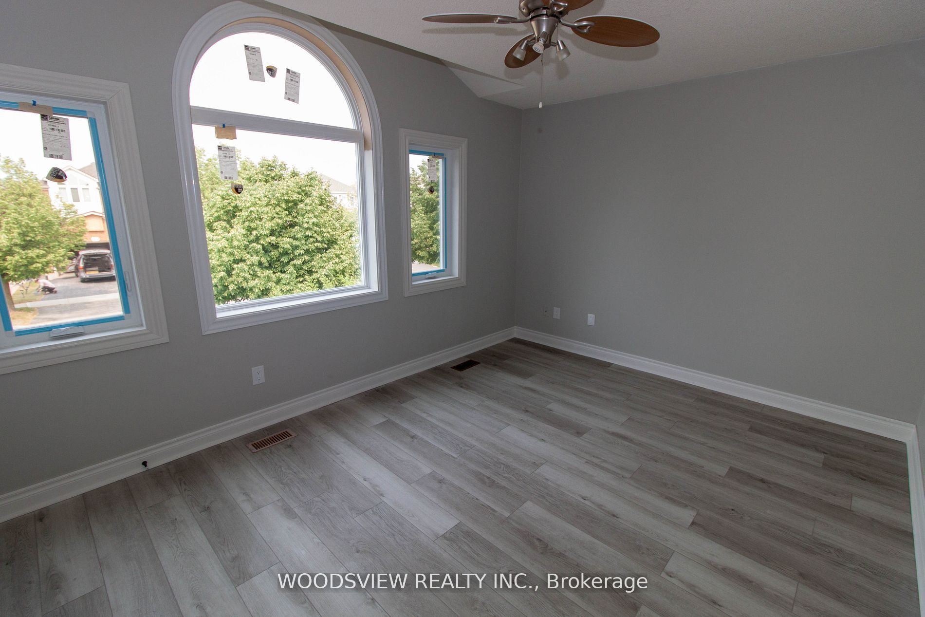52 Rush Road (main &upper Floor) Property Photo 9