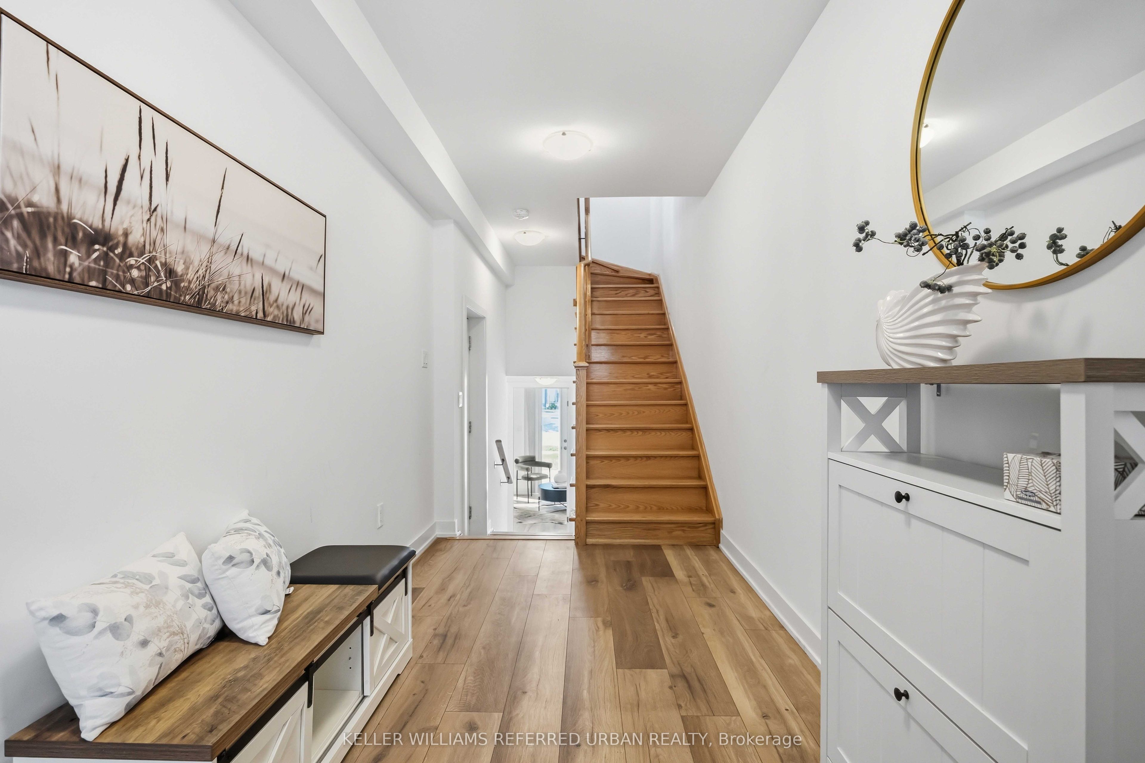 5458 Main Street Property Photo 4