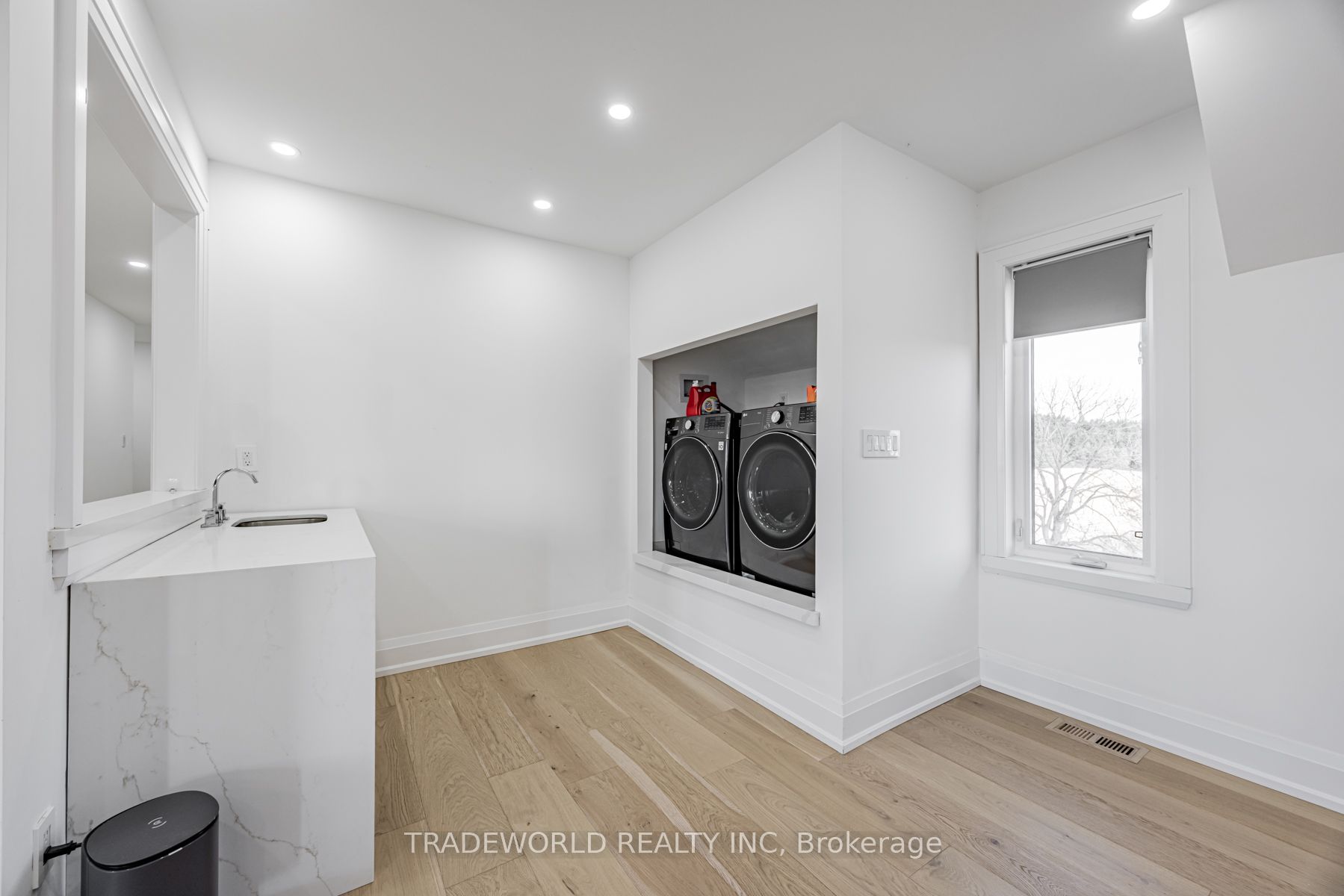 8805 Highway 9 Property Photo 17
