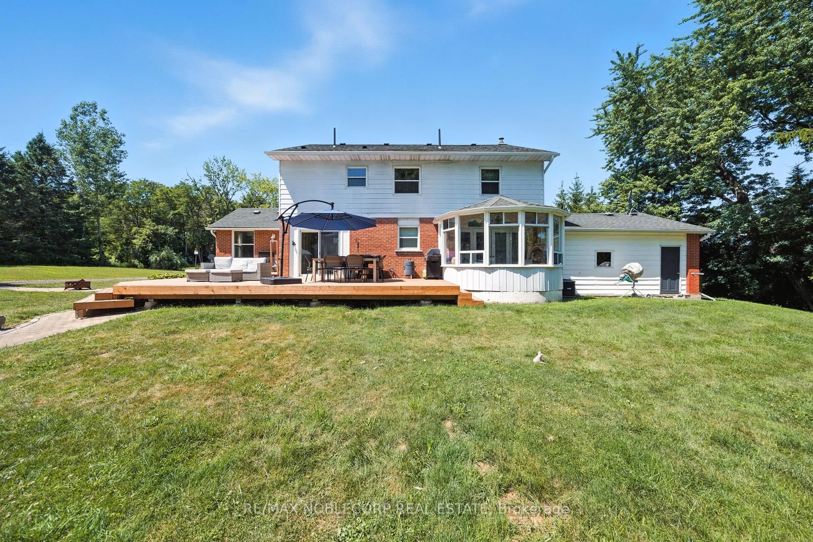 2037 15th Side Road Property Photo 48