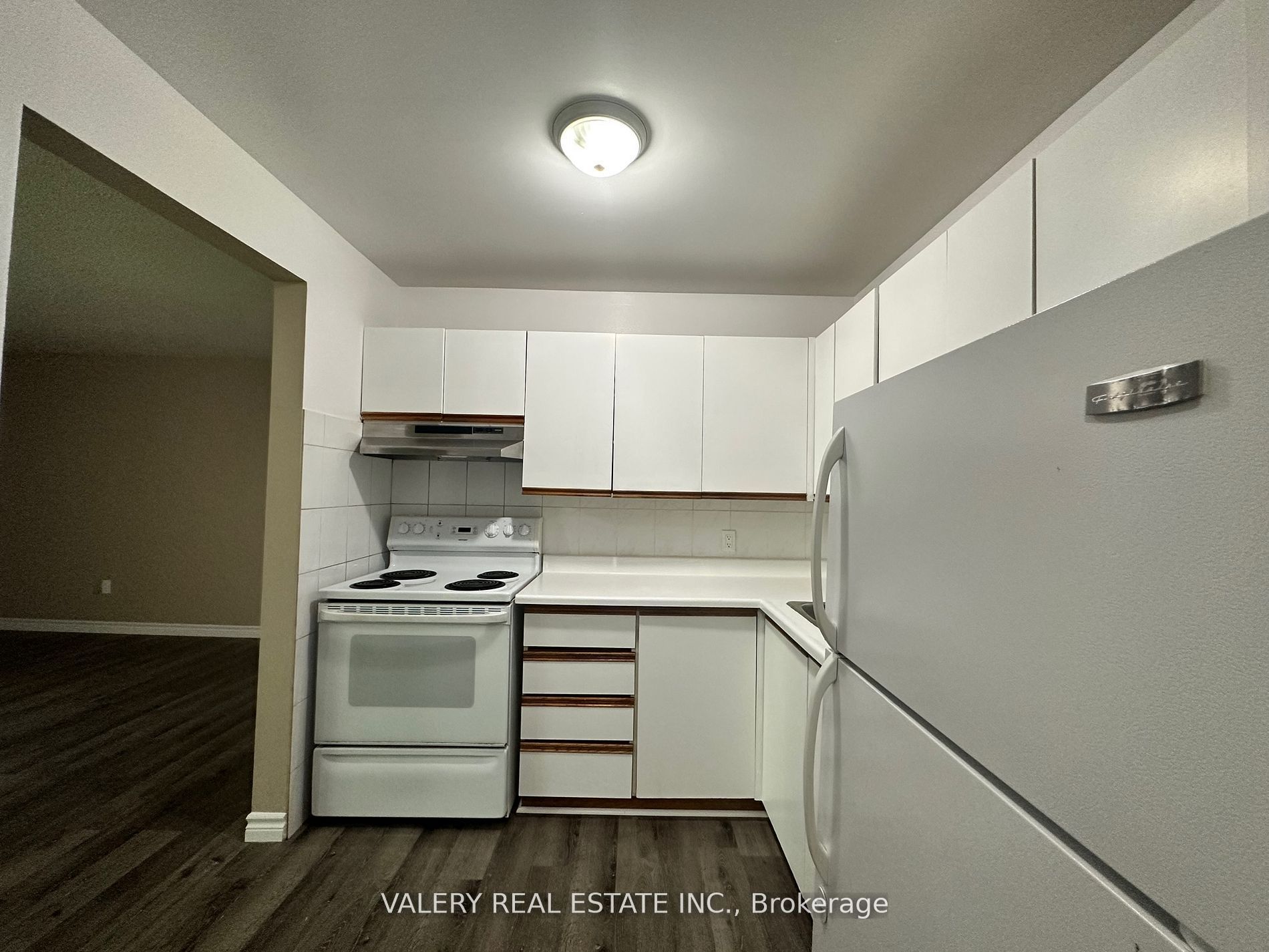 9 Lowdnes Avenue 9 Property Photo 4