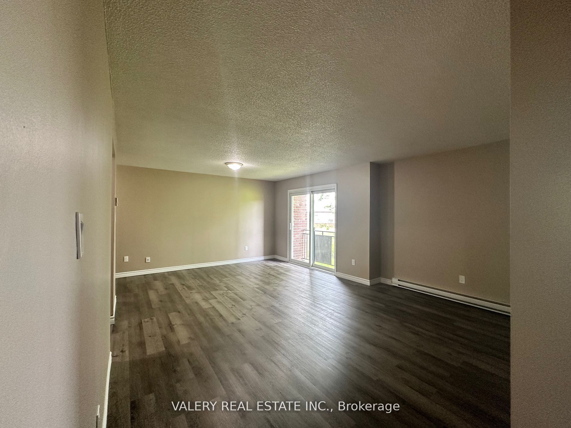 9 Lowdnes Avenue 9 Property Photo 5