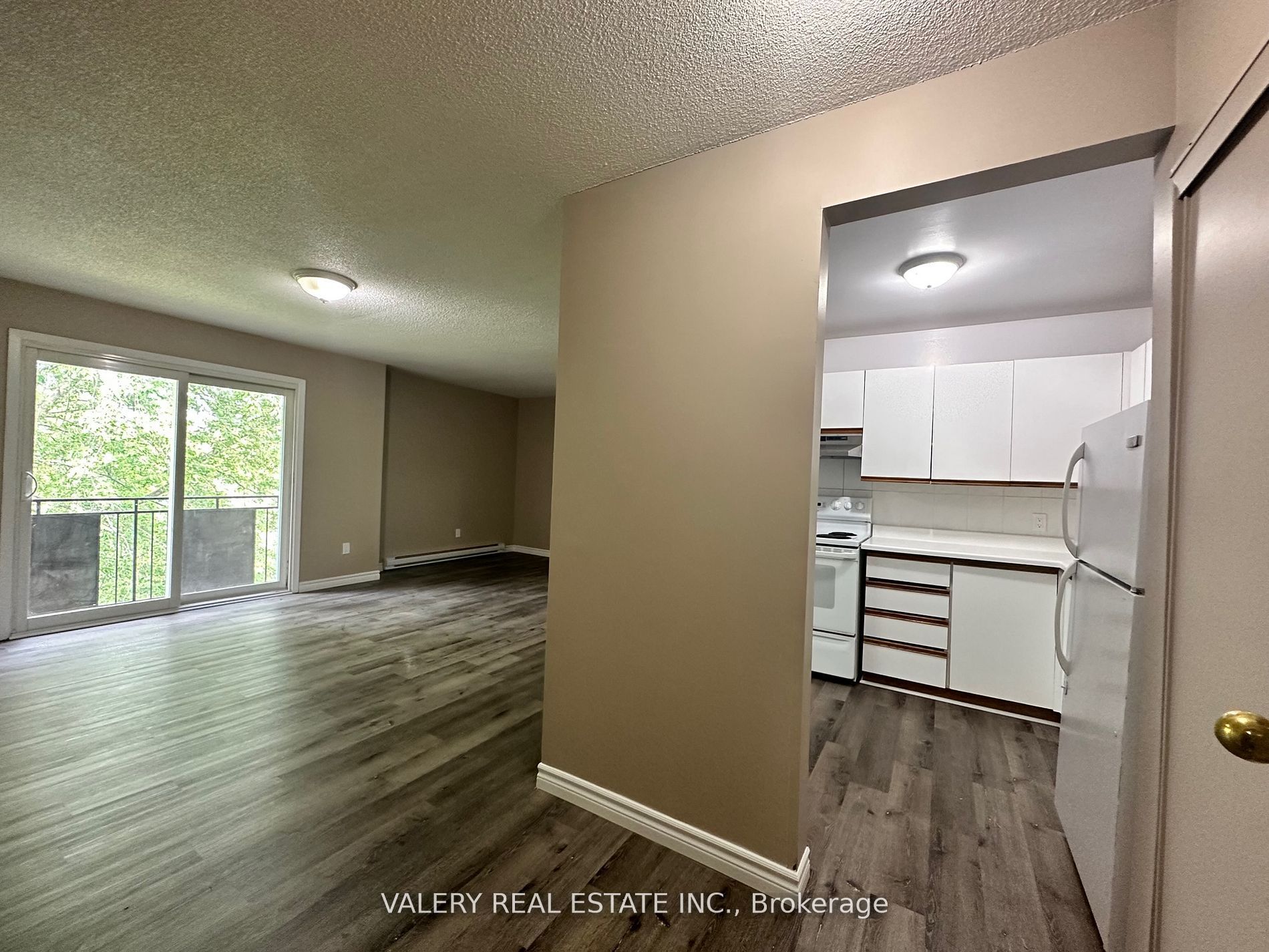 9 Lowdnes Avenue 9 Property Photo 6