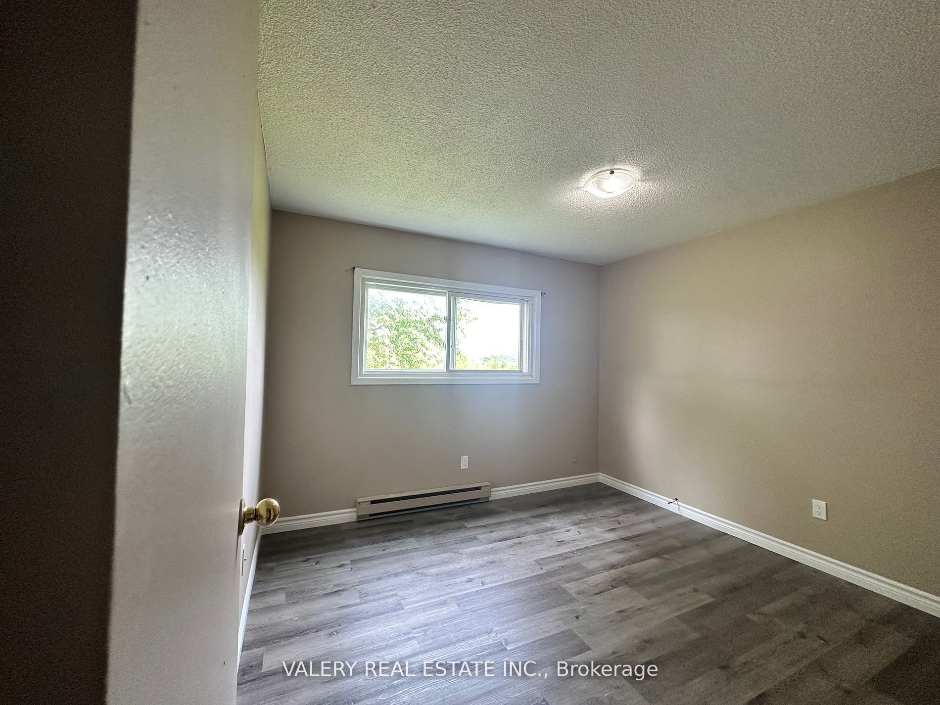 9 Lowdnes Avenue 9 Property Photo 7