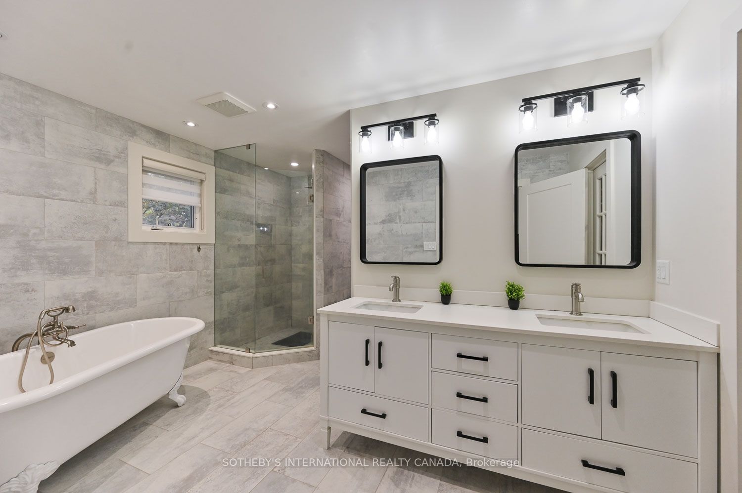 23 Hill Farm Road Property Photo 19
