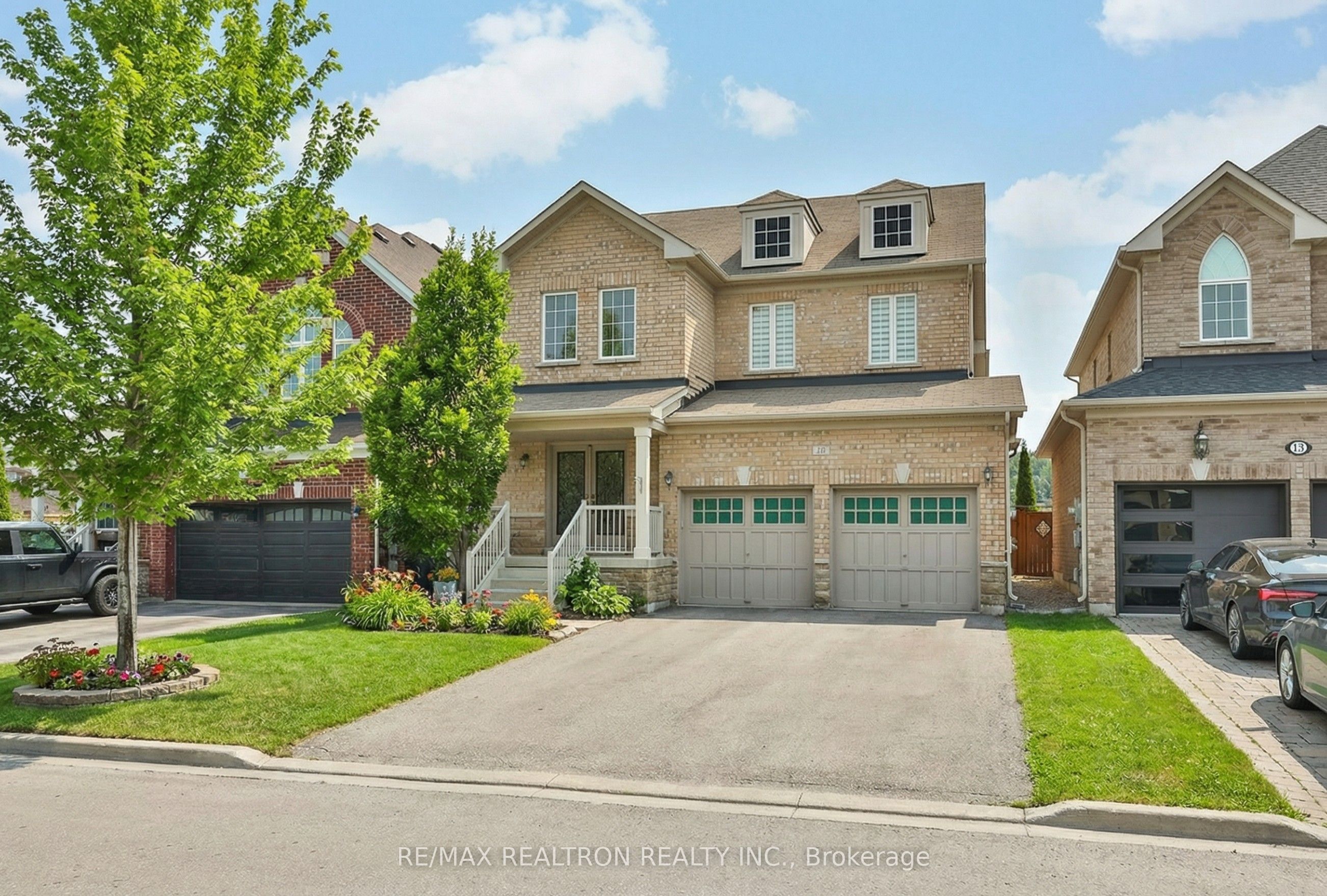 16 Mckenzie Way Property Photo 1