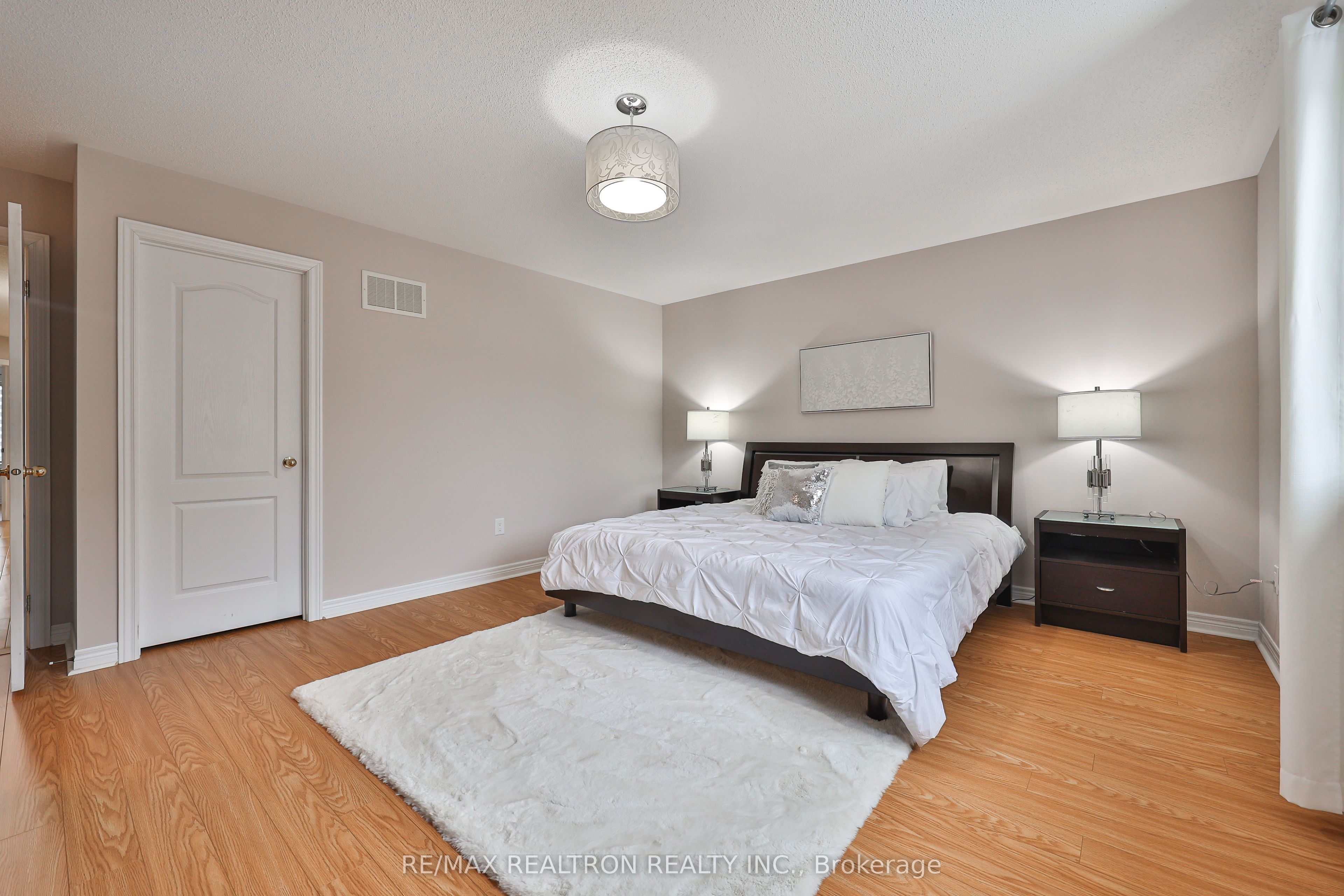 16 Mckenzie Way Property Photo 17
