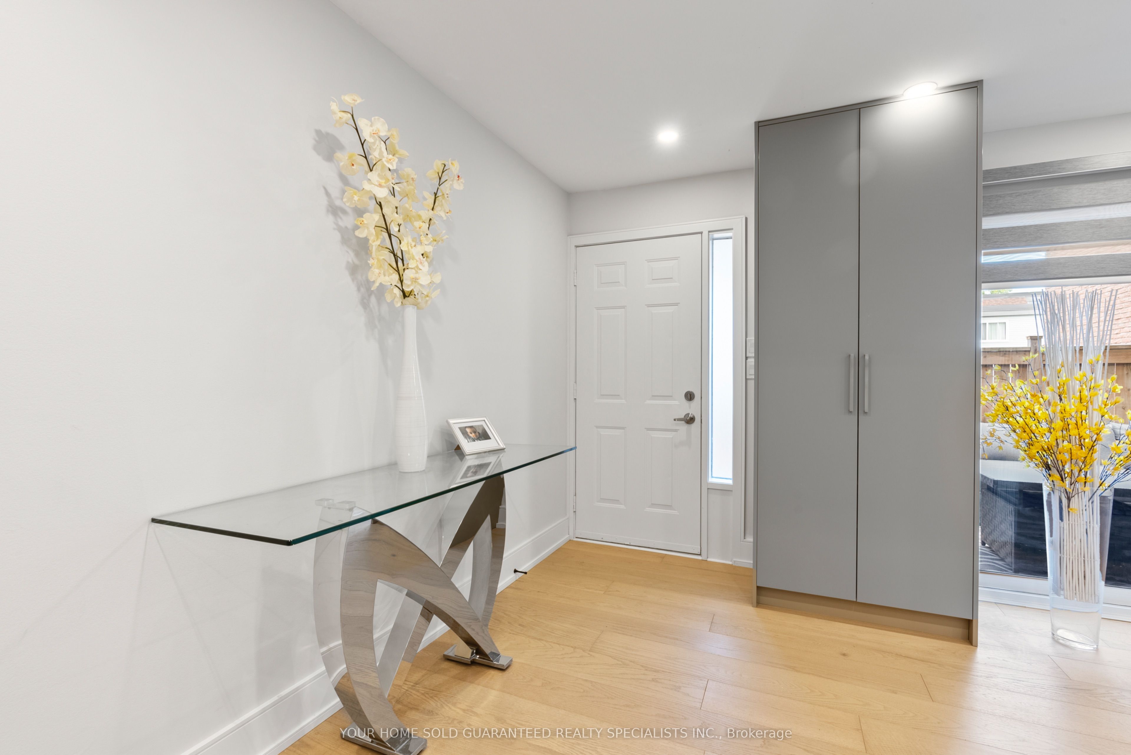 146 Milestone Crescent 52 Property Photo 2