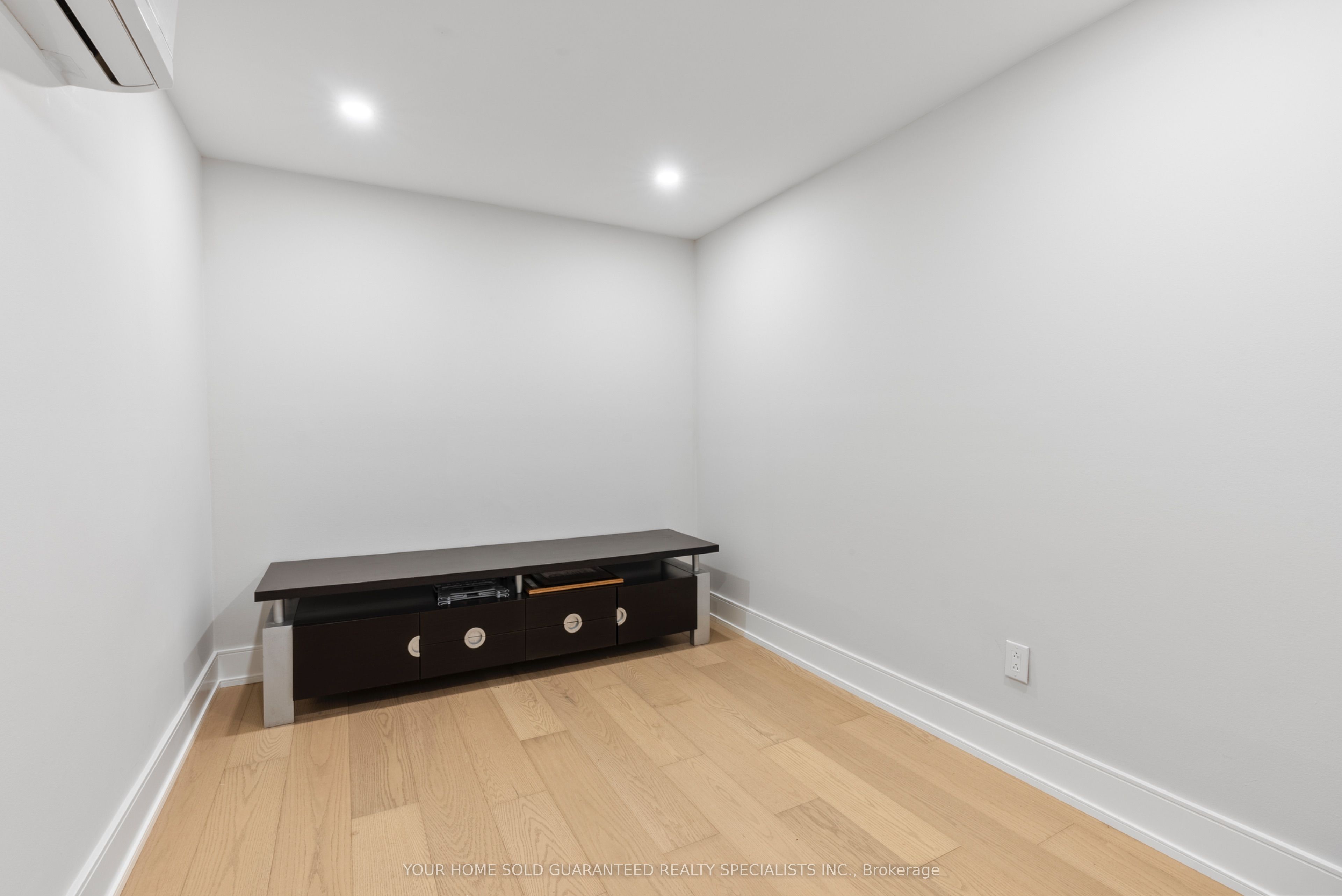 146 Milestone Crescent 52 Property Photo 17