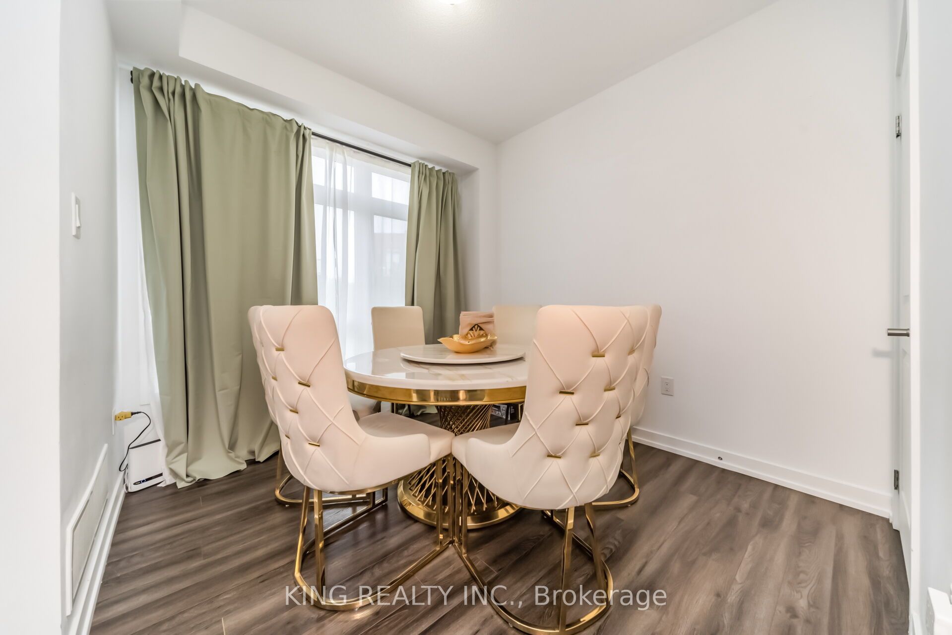 49 Engel Street Property Photo 13