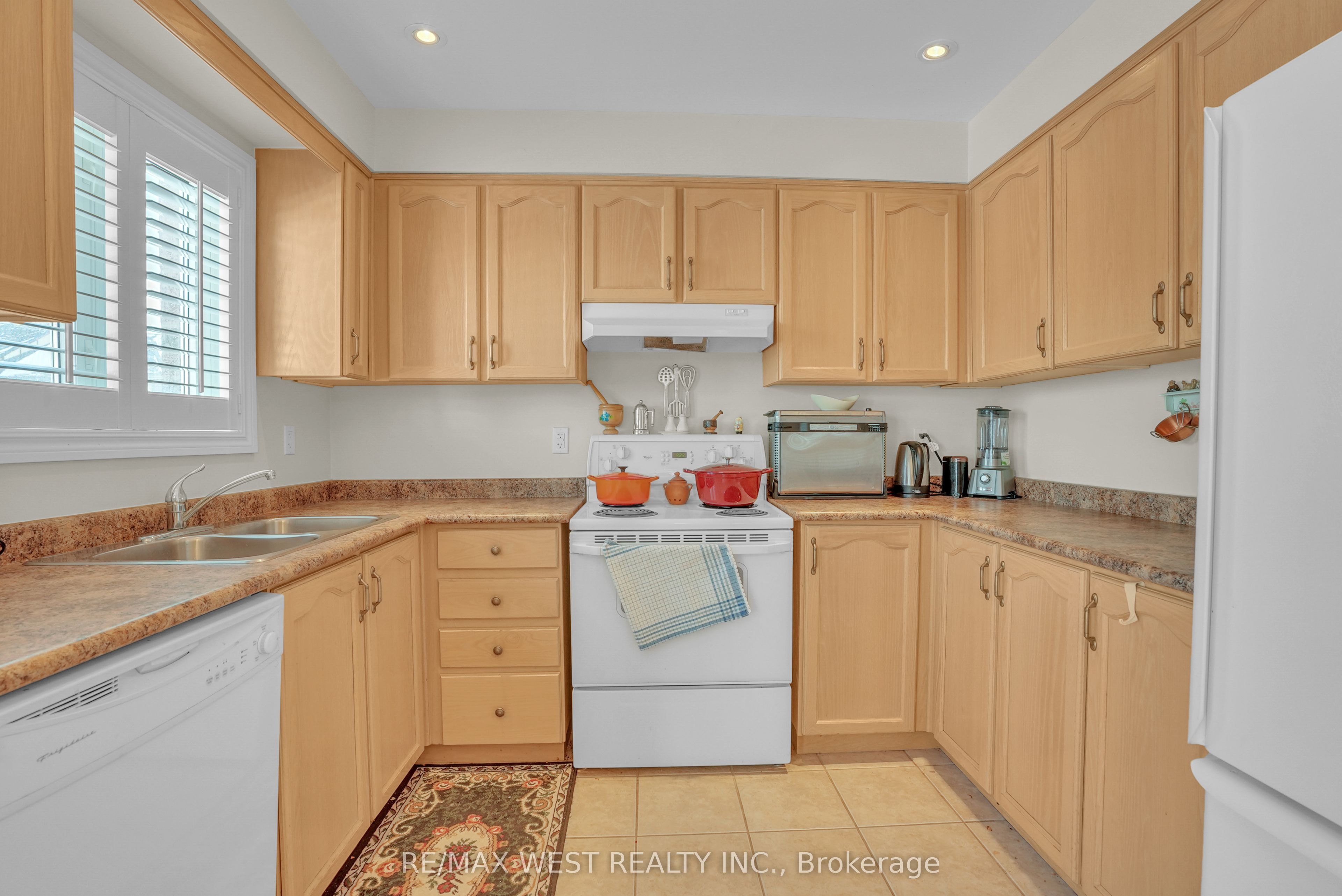503 Simcoe Road Property Photo 5