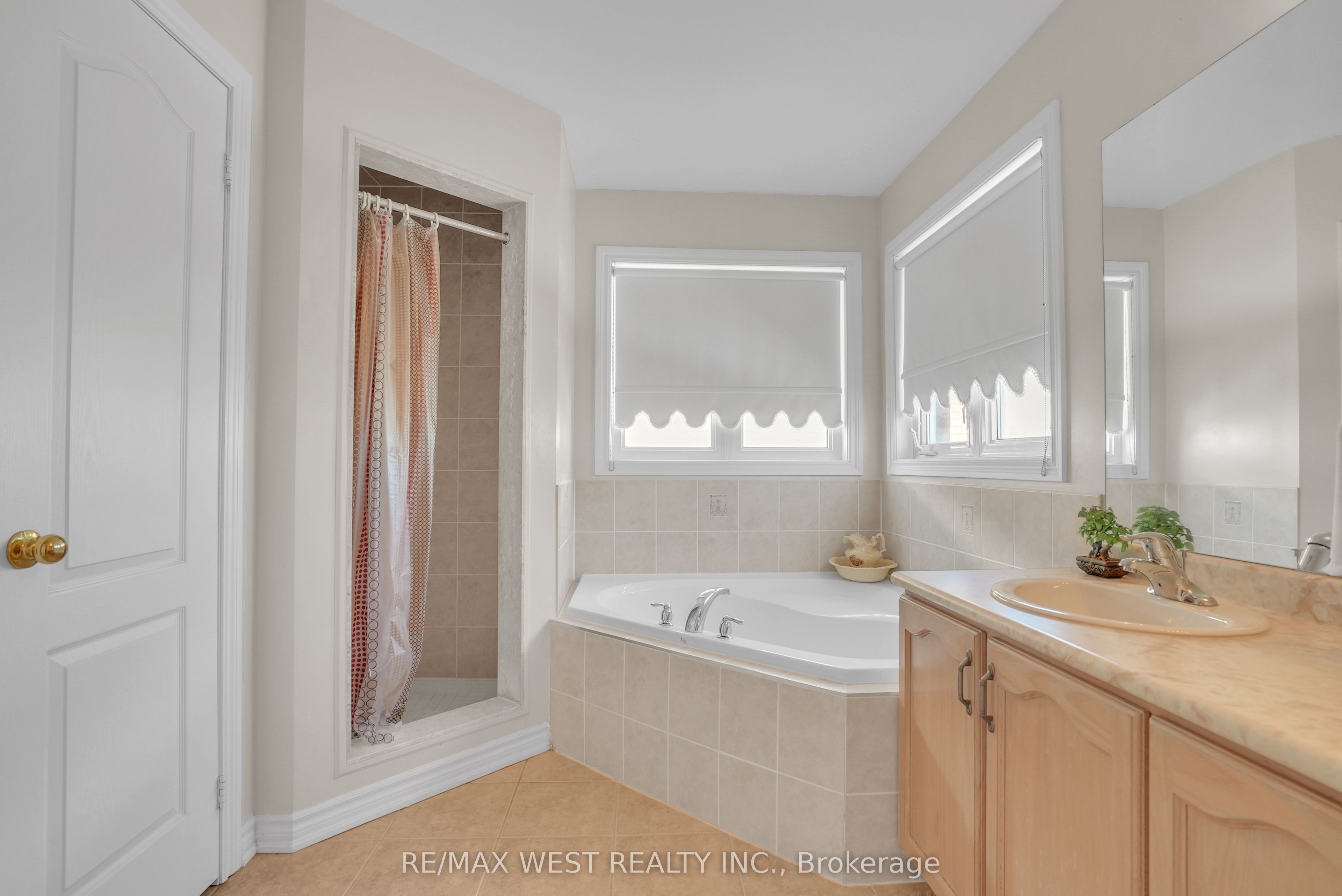 503 Simcoe Road Property Photo 10