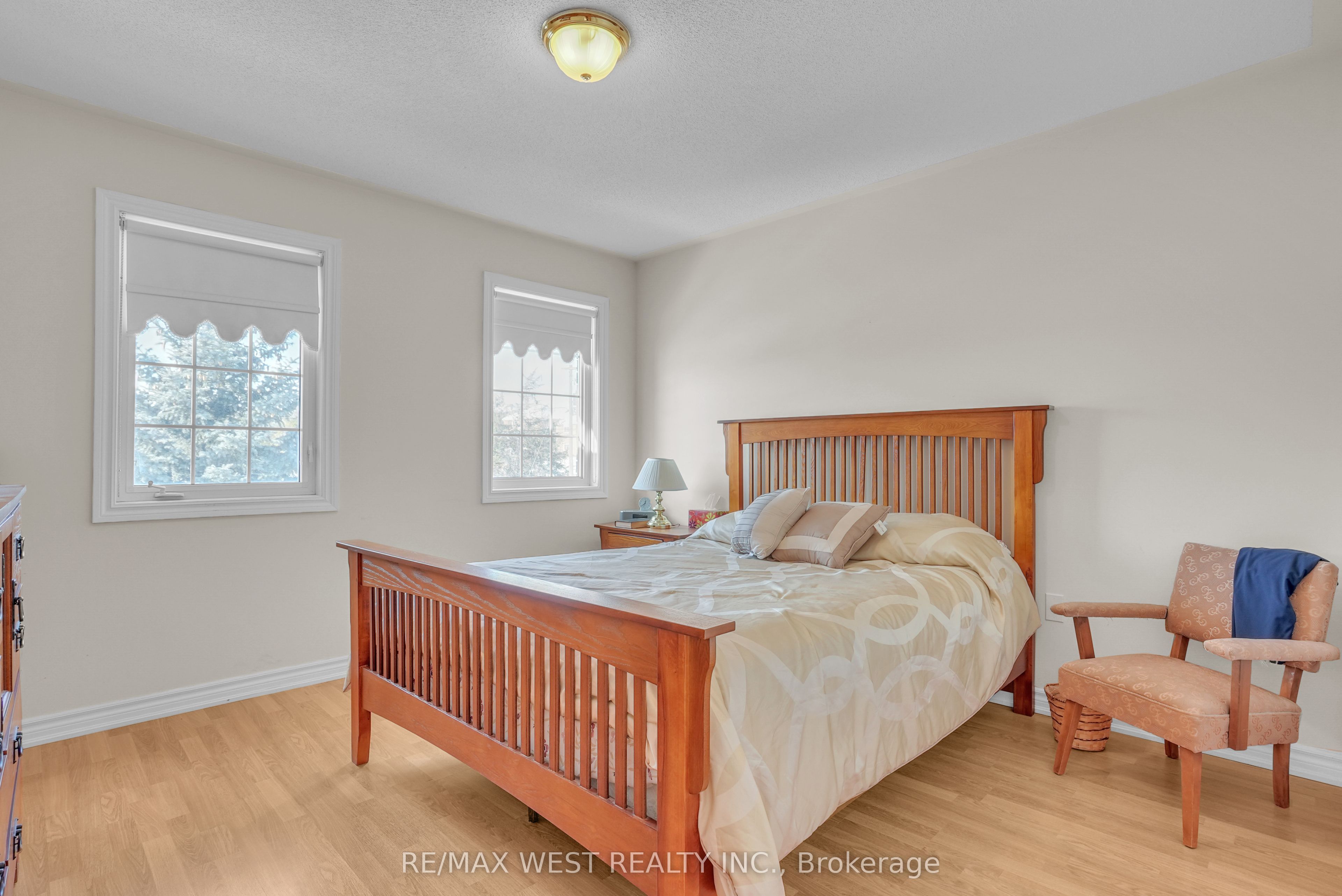 503 Simcoe Road Property Photo 11