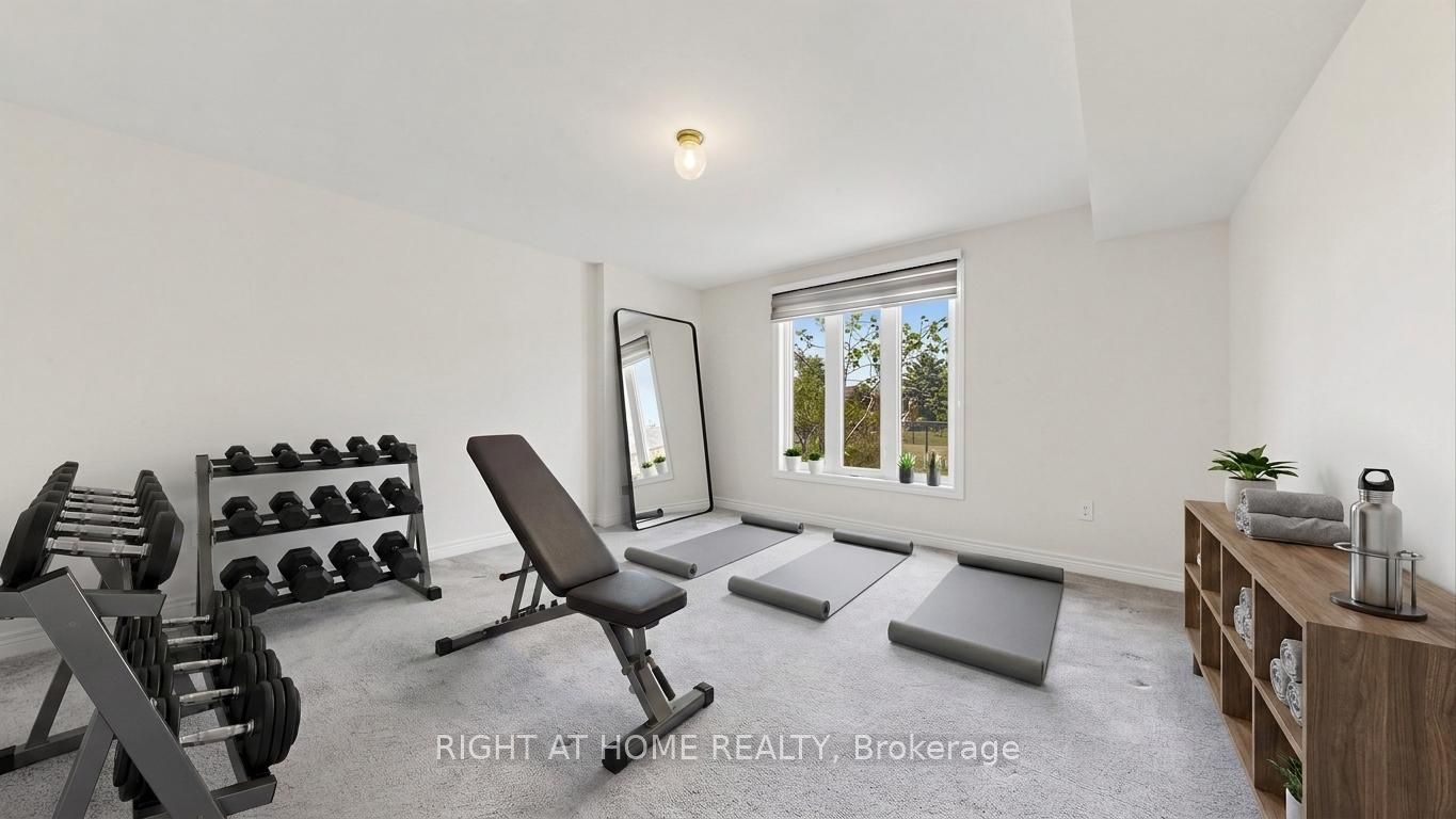 126 Kingsmere Crescent Property Photo 34
