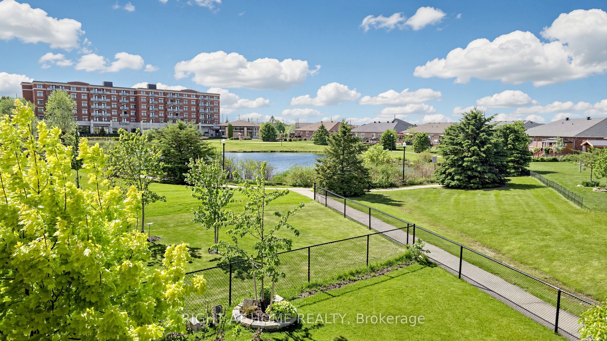 126 Kingsmere Crescent Property Photo 47