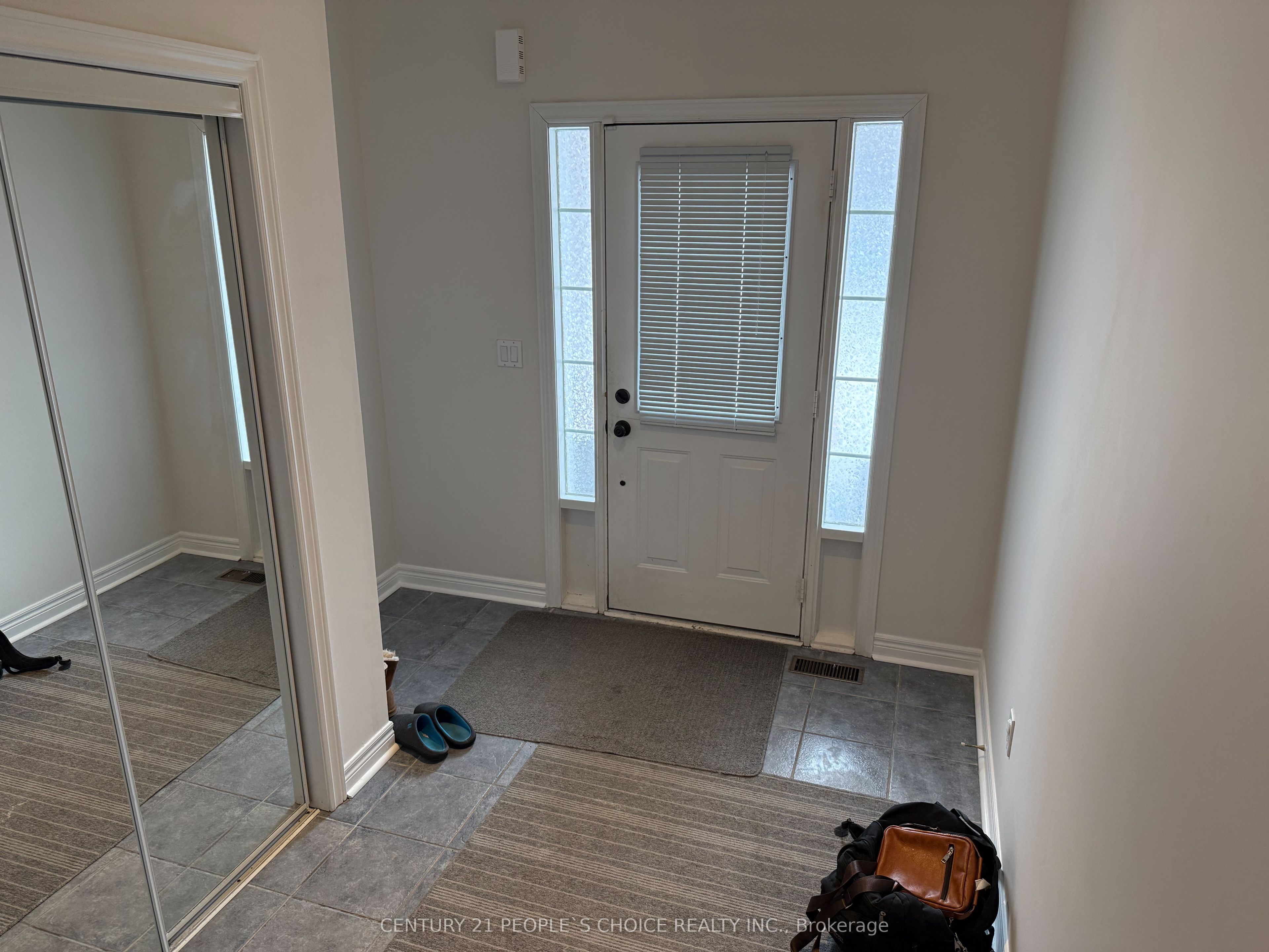 76 Daniel Reaman Crescent Nw Property Photo 2
