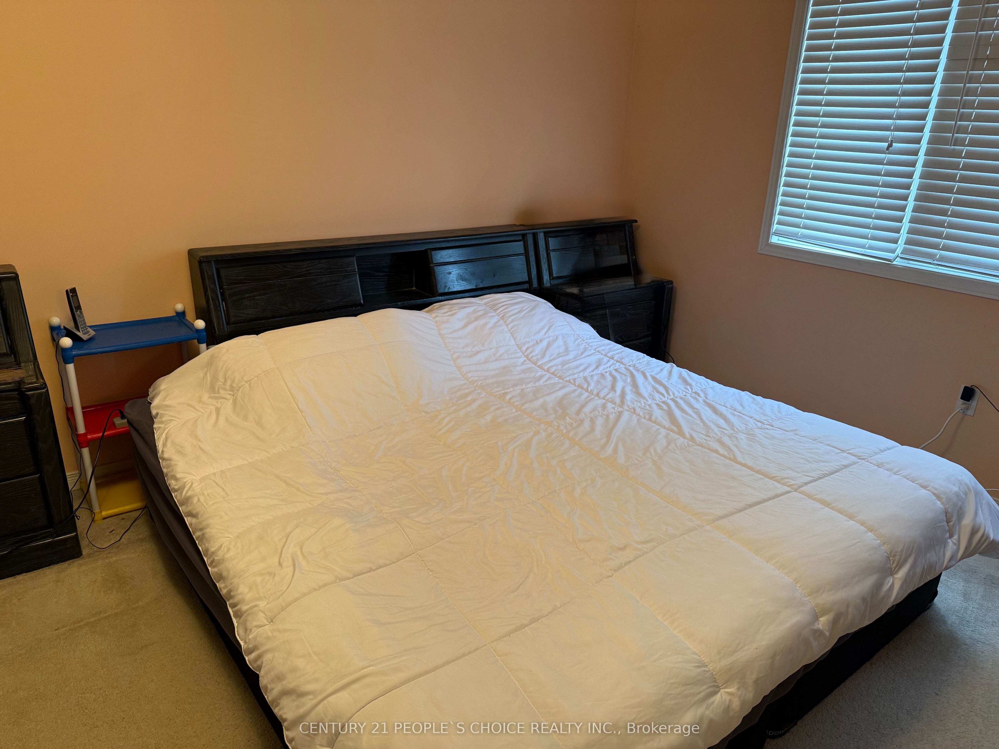 76 Daniel Reaman Crescent Nw Property Photo 9