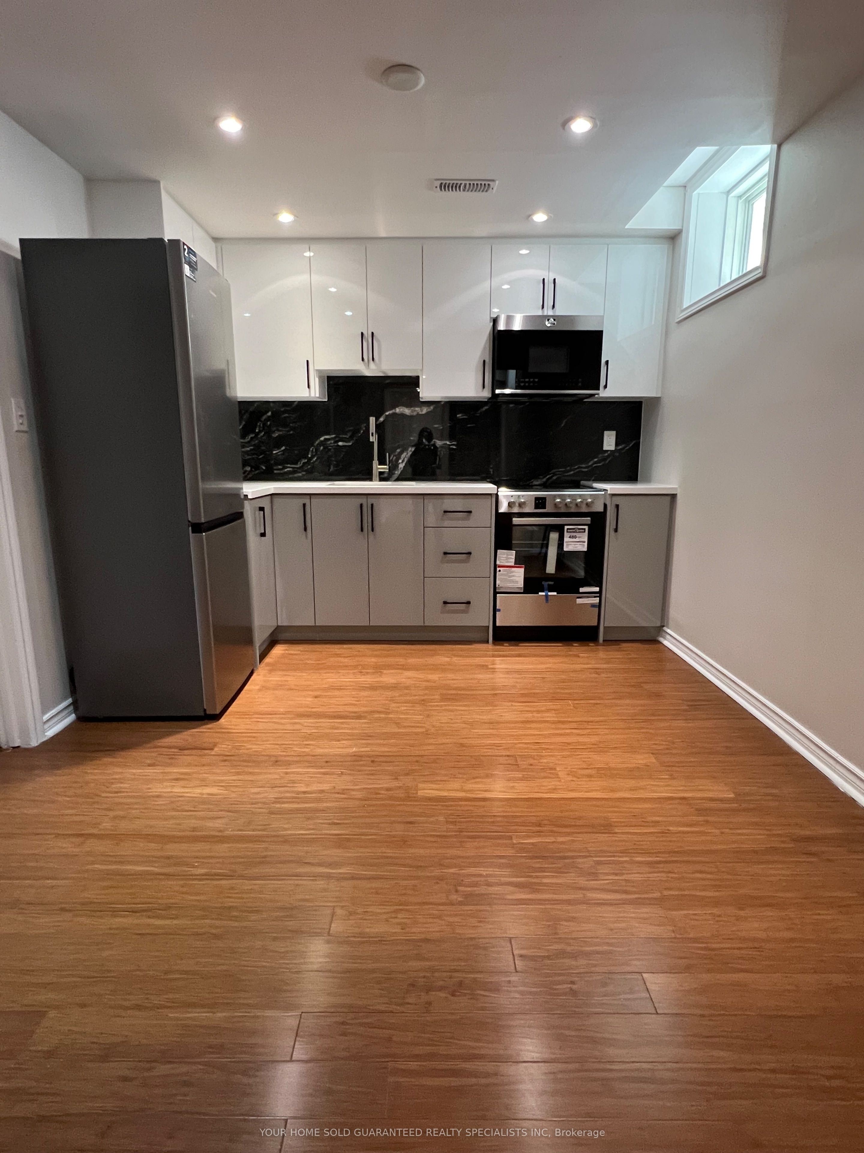 74 Bulmer Crescent Property Photo 5