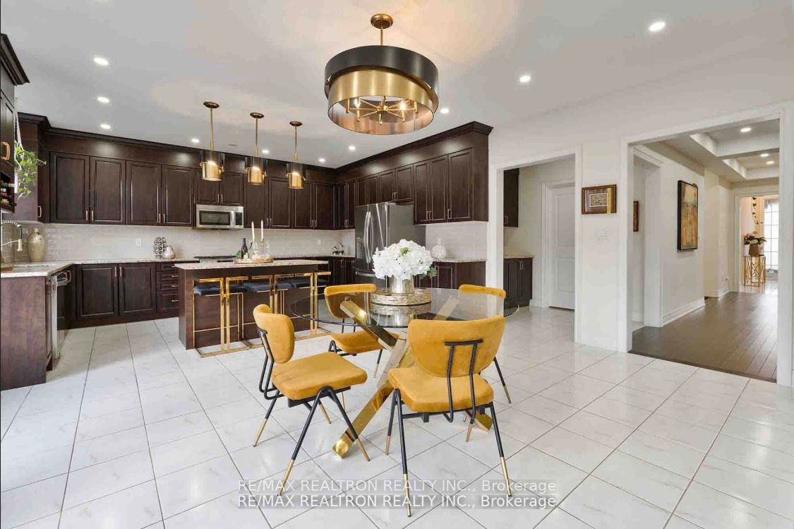 16 Prunella Crescent Property Photo 7