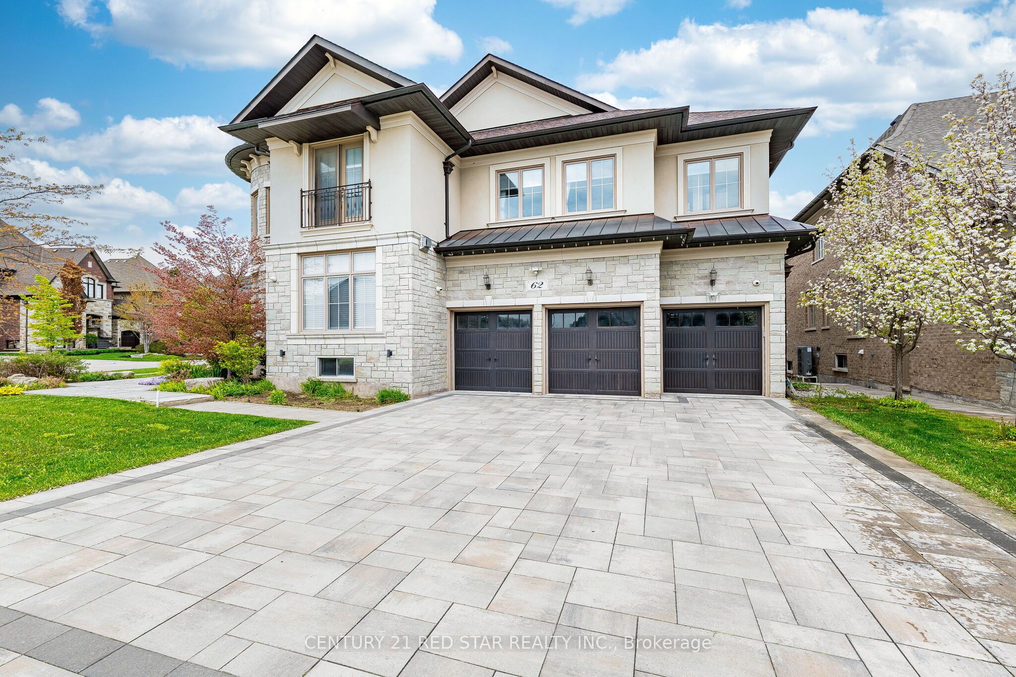 62 Langdon Drive Property Photo 1