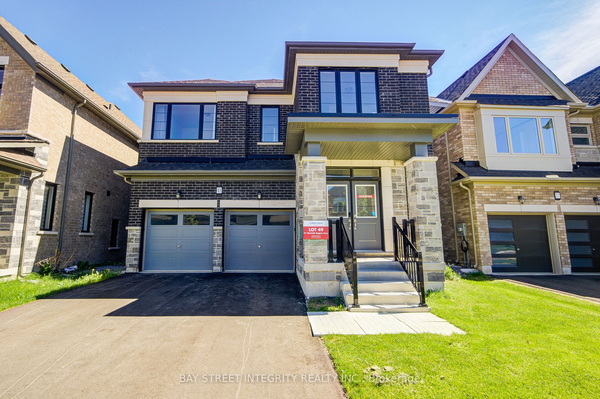 41 Kenneth Rogers Crescent Property Photo 2