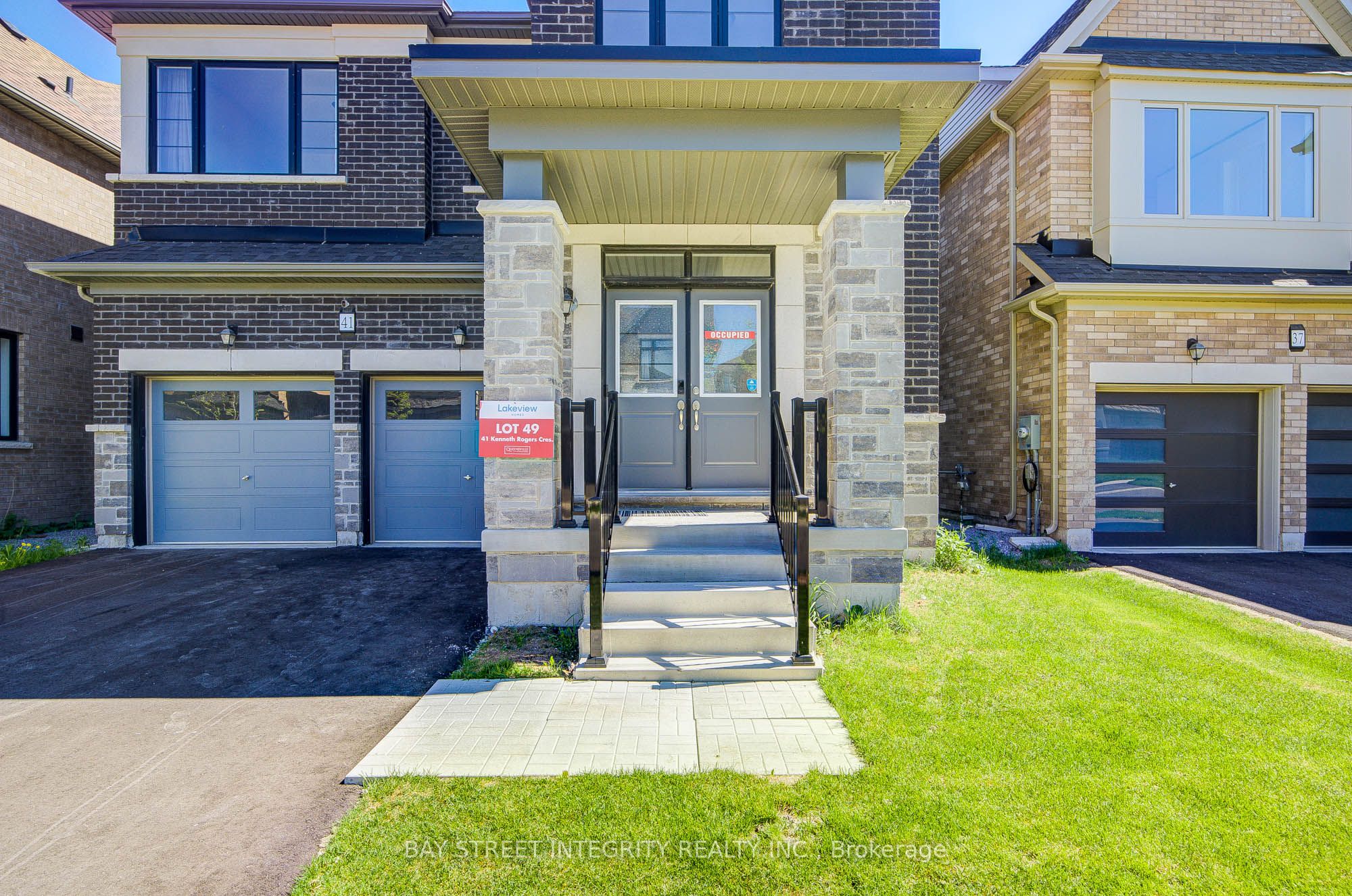 41 Kenneth Rogers Crescent Property Photo 3