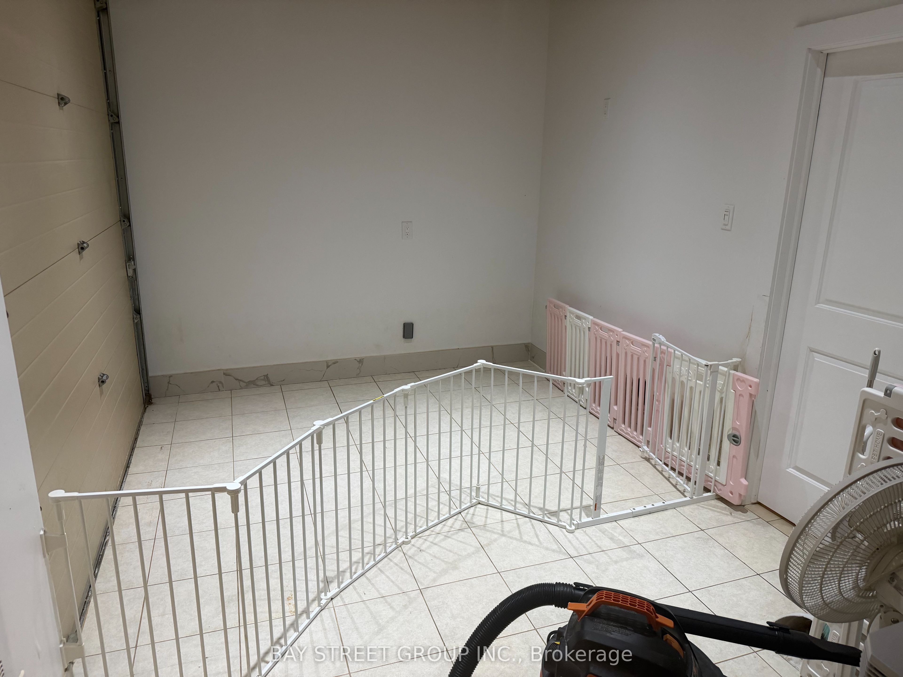 290 Yorktech Drive 26 Property Photo 13