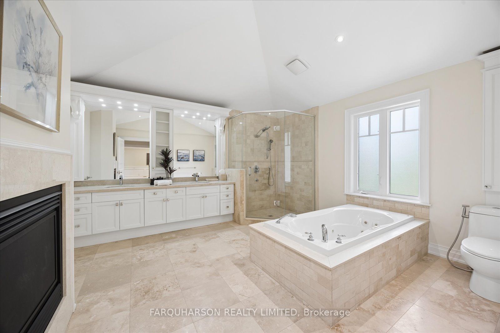 19 Glenhill Trail Property Photo 14