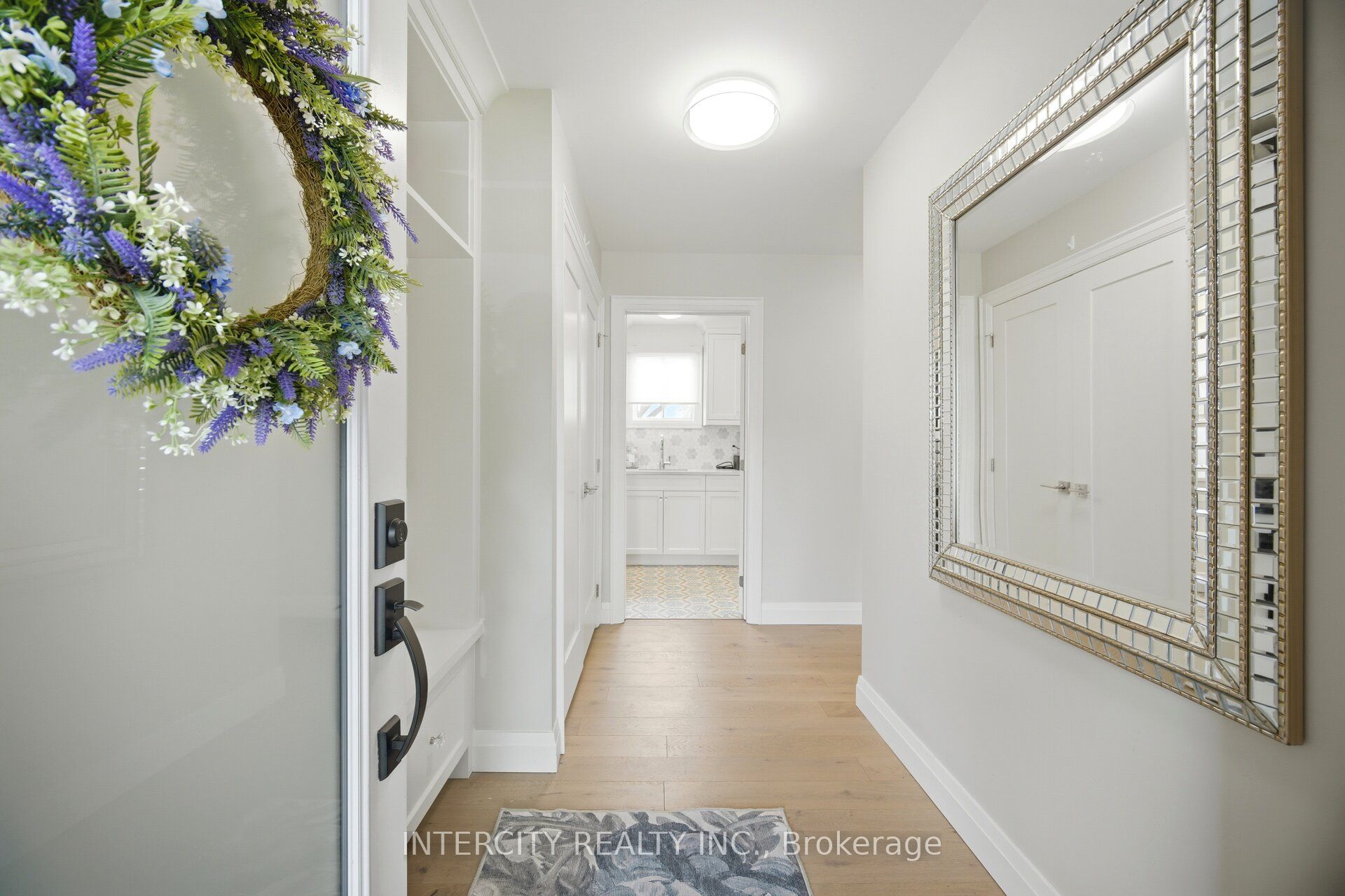 2262 Webb Street Property Photo 6