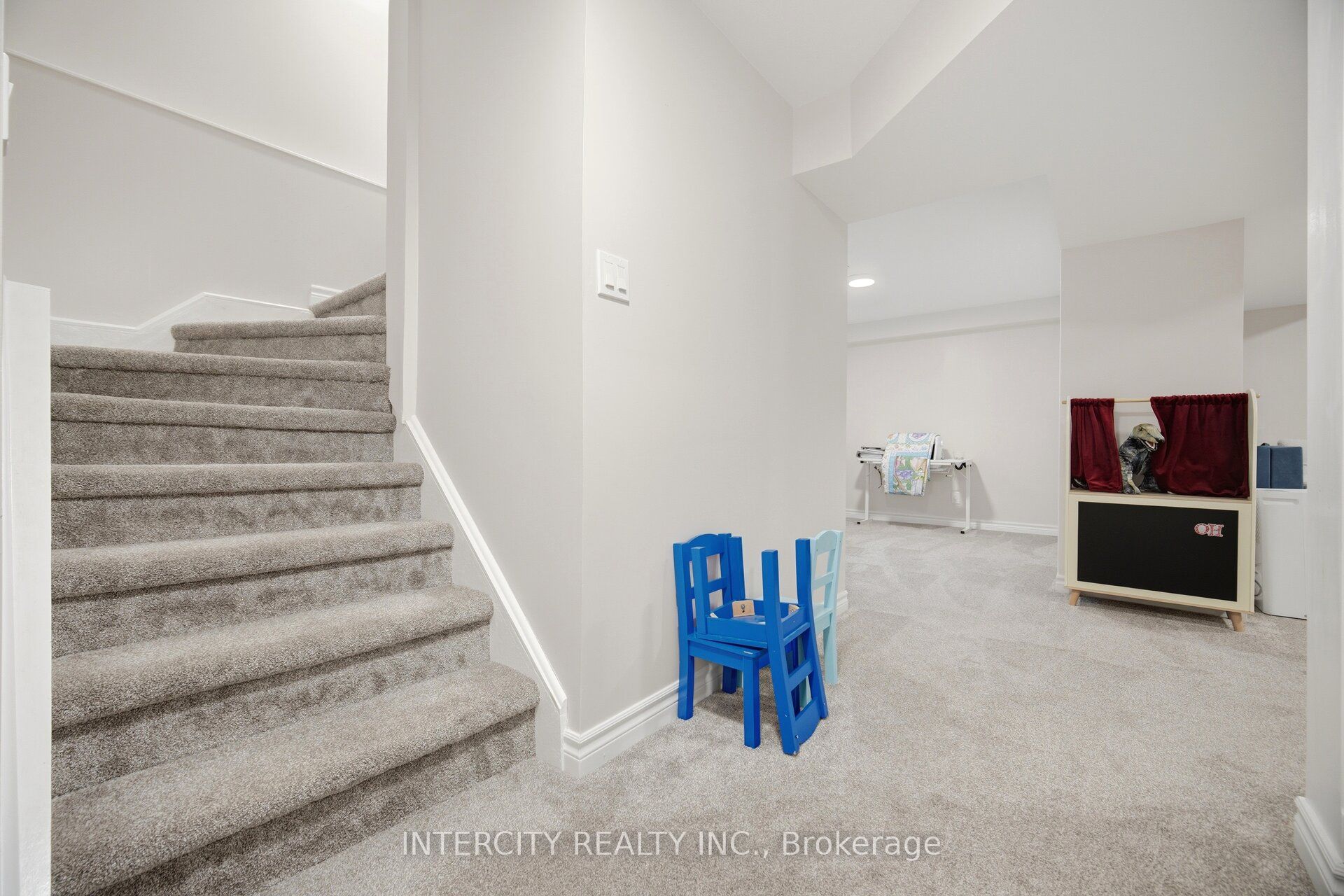 2262 Webb Street Property Photo 33
