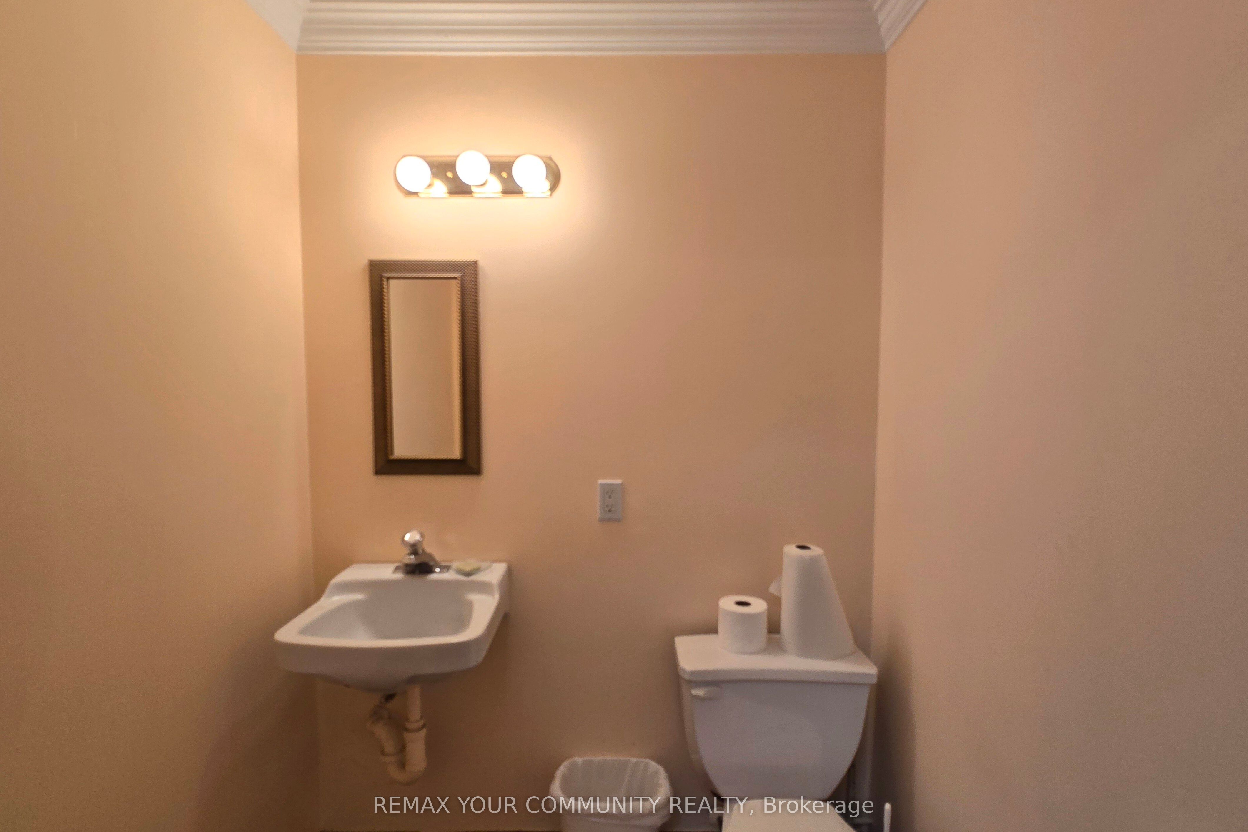 8600 Keele Street 4 Property Photo 9