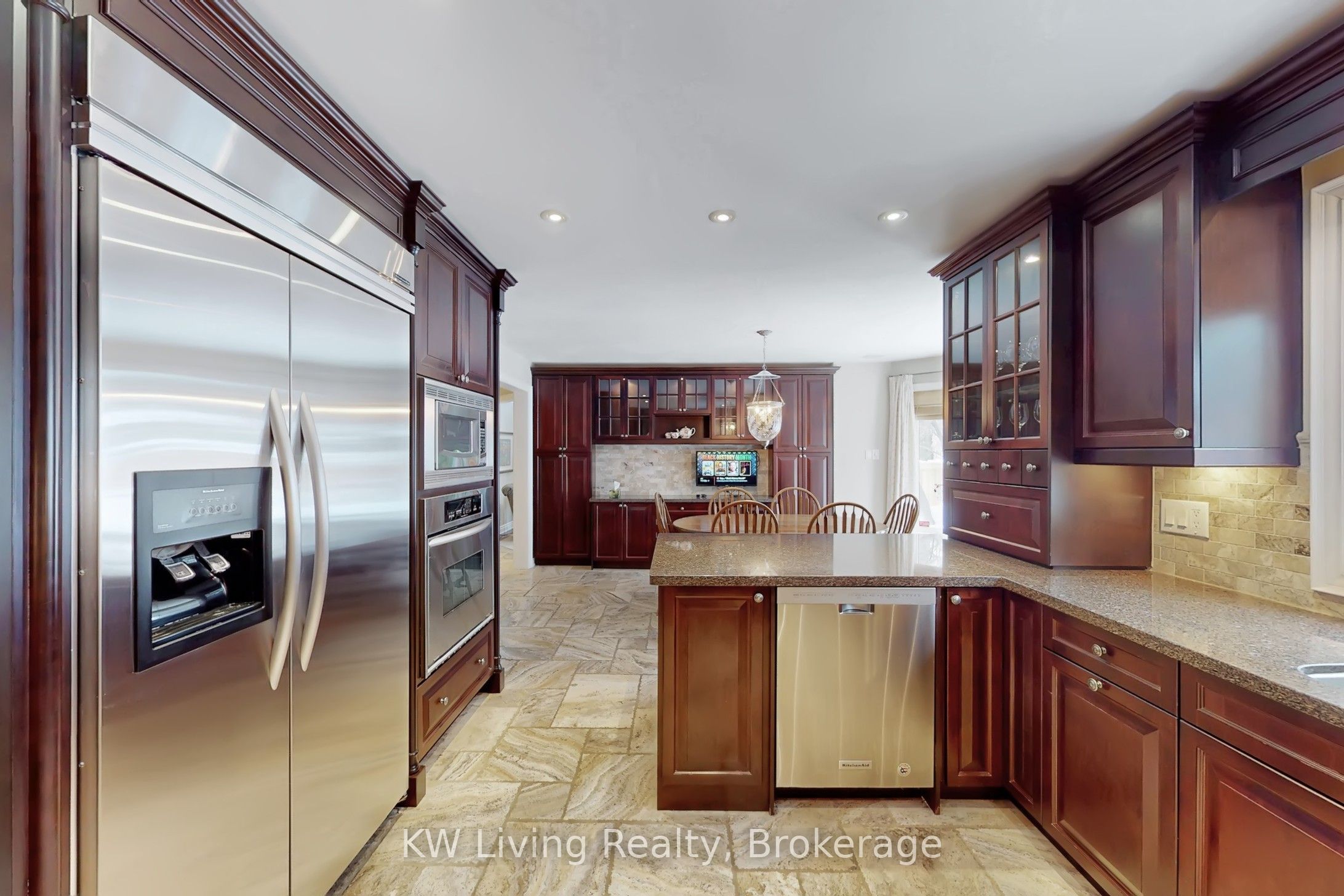 24 Highview Crescent Property Photo 7