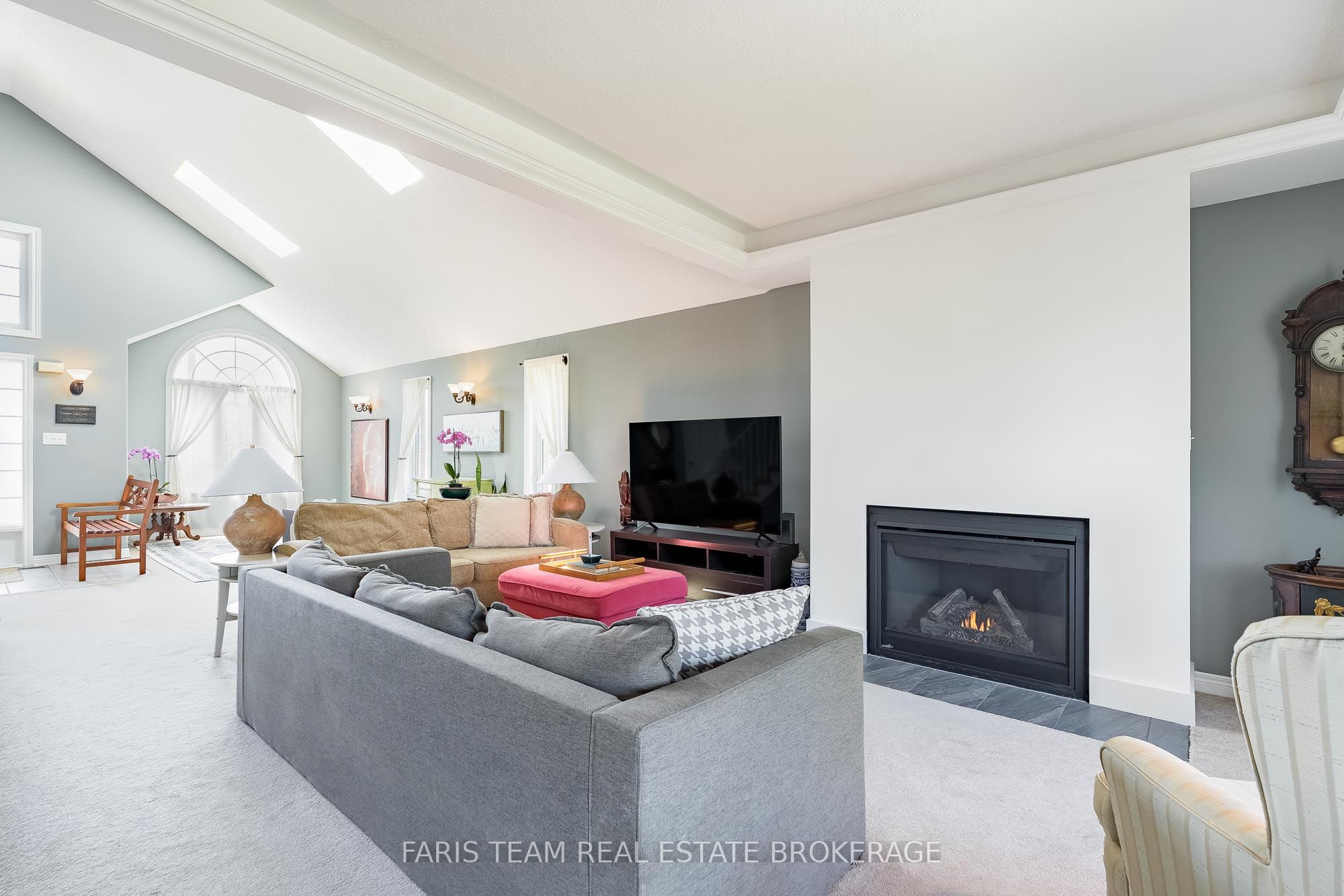 616 Glen Cedar Crescent Property Photo 15