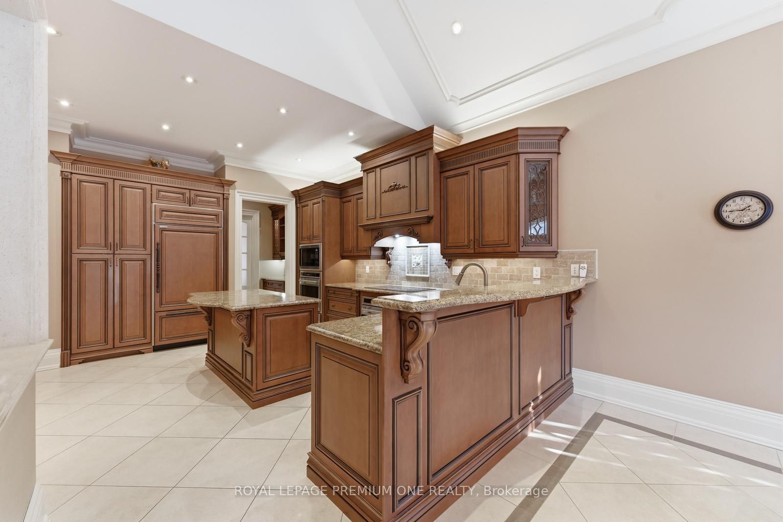 155 Cook's Mill Crescent Property Photo 13
