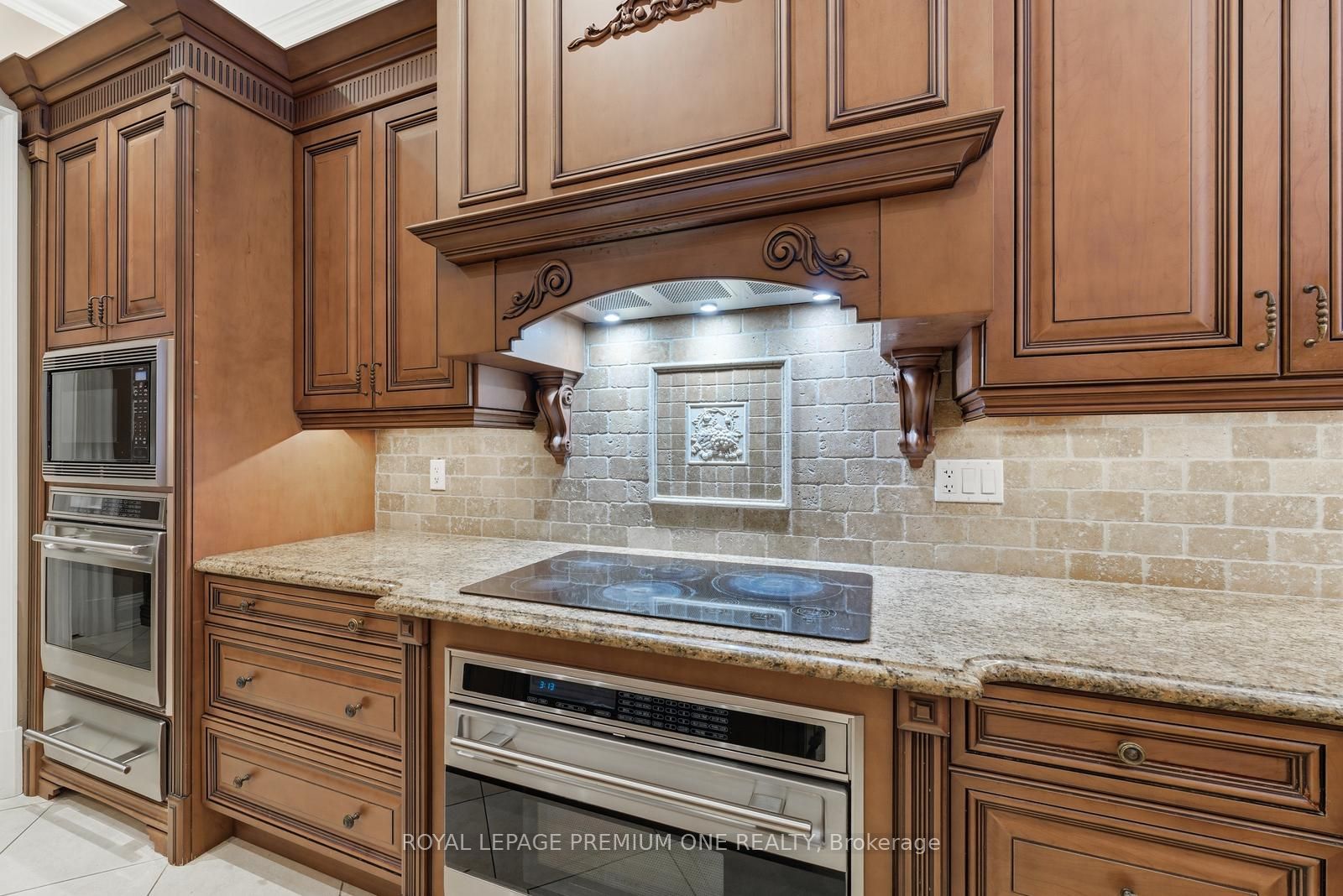 155 Cook's Mill Crescent Property Photo 15