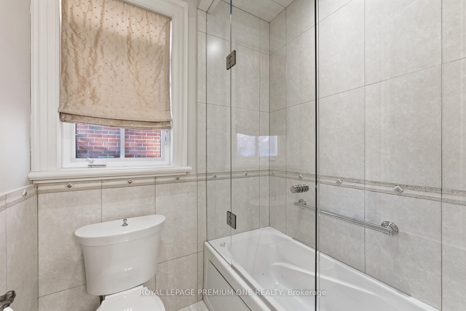 155 Cook's Mill Crescent Property Photo 30