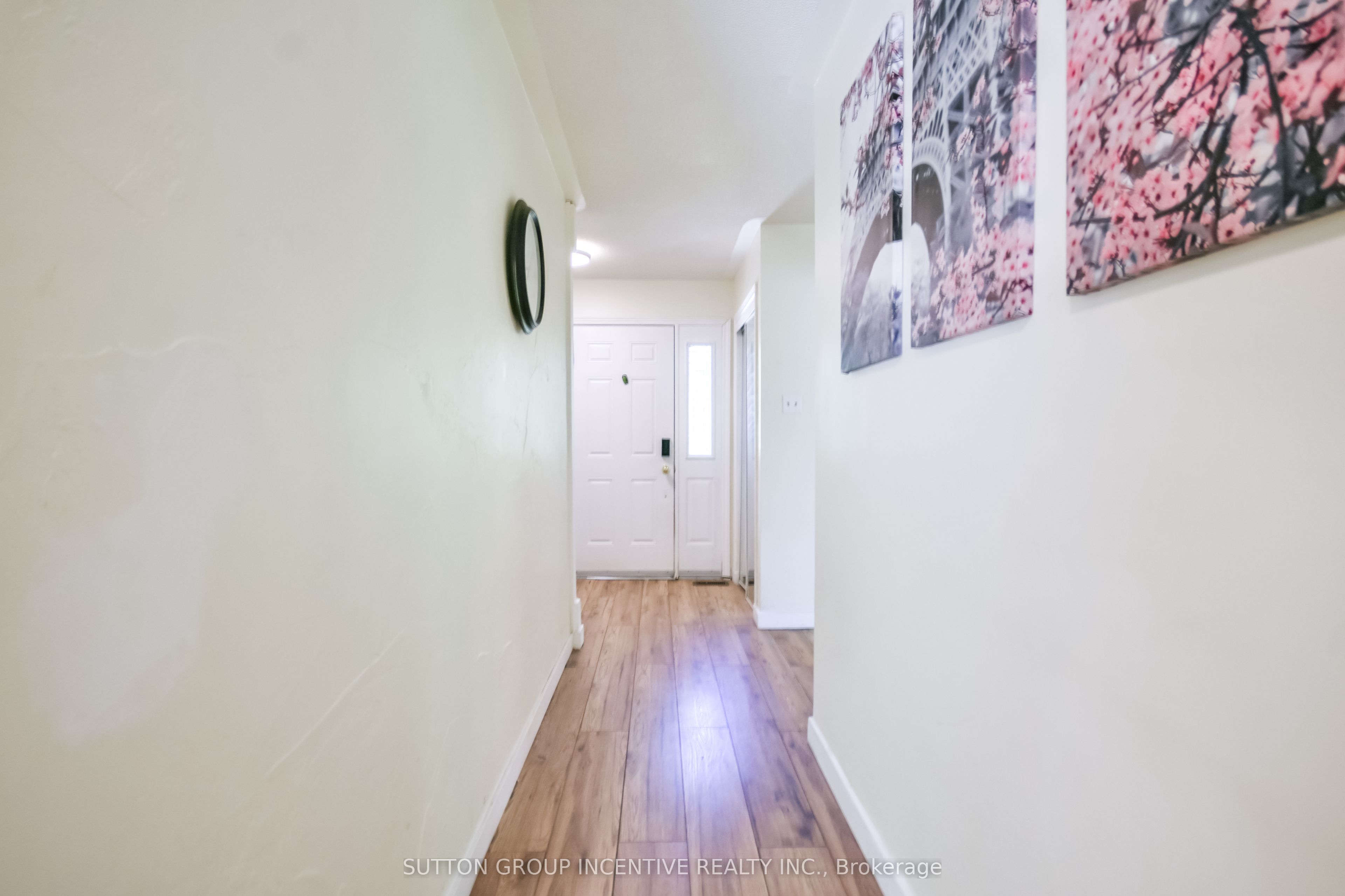 2448 Wallace Avenue Property Photo 6