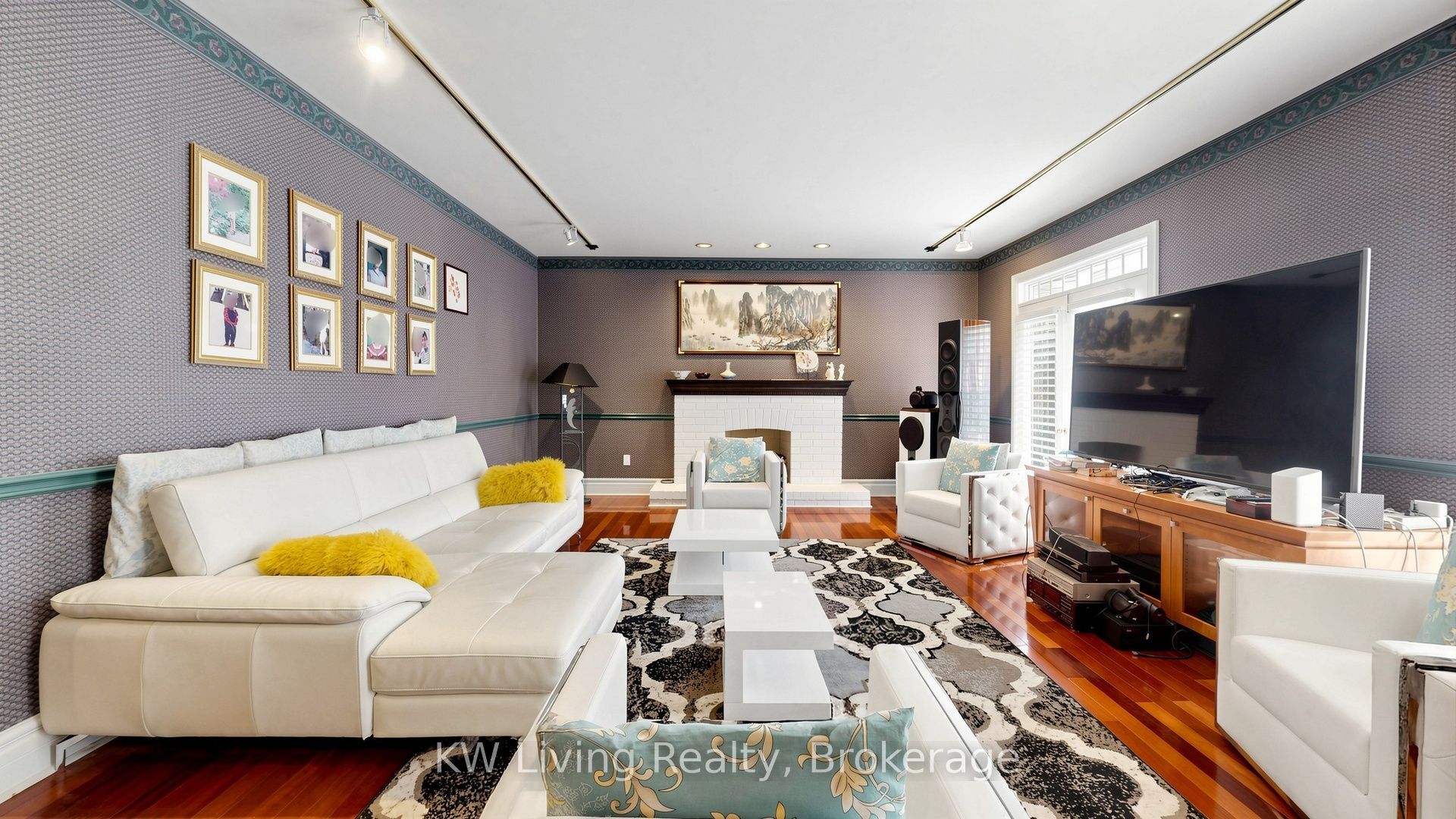 2 Cortina Court N Property Photo 5