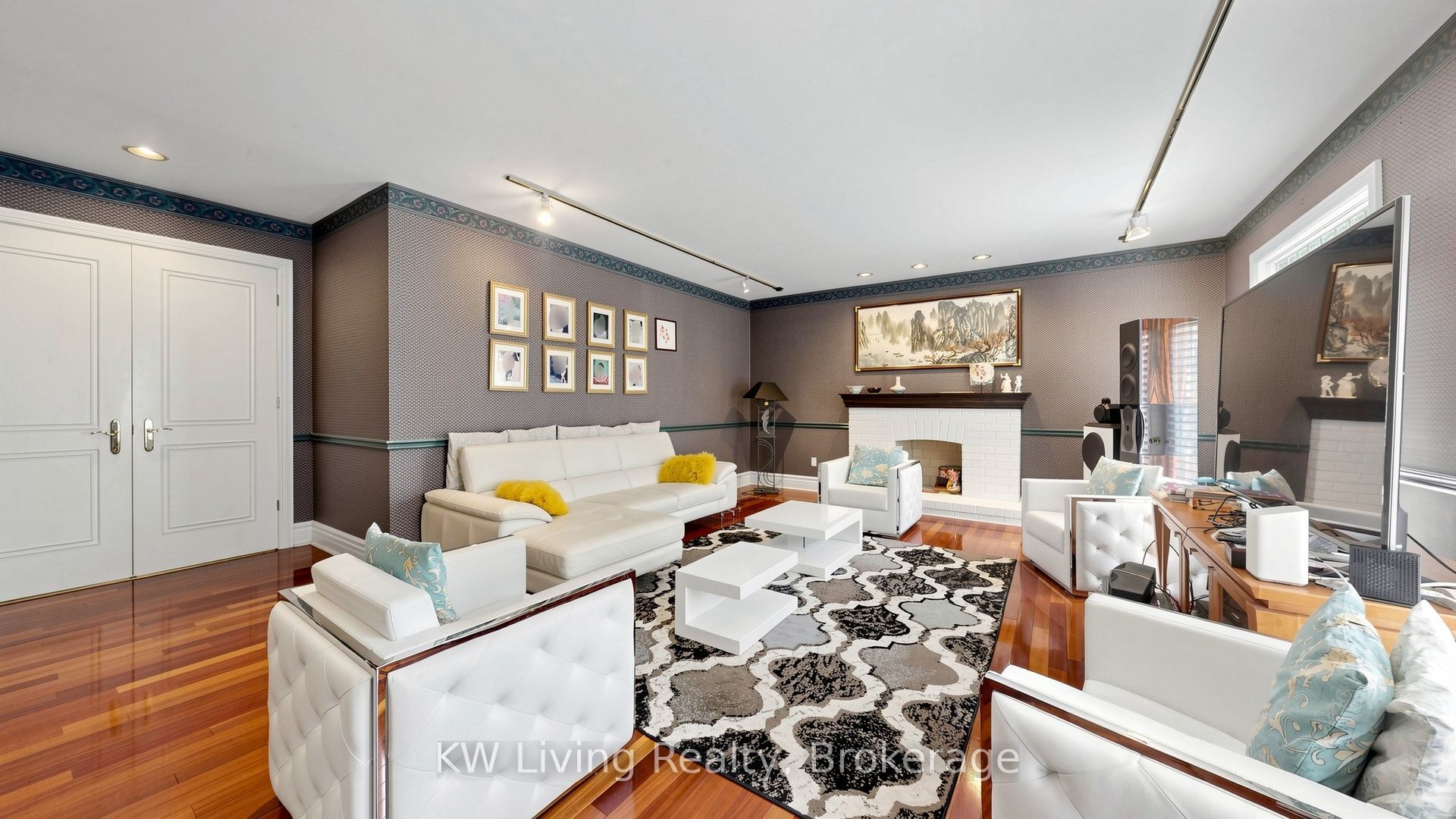2 Cortina Court N Property Photo 6