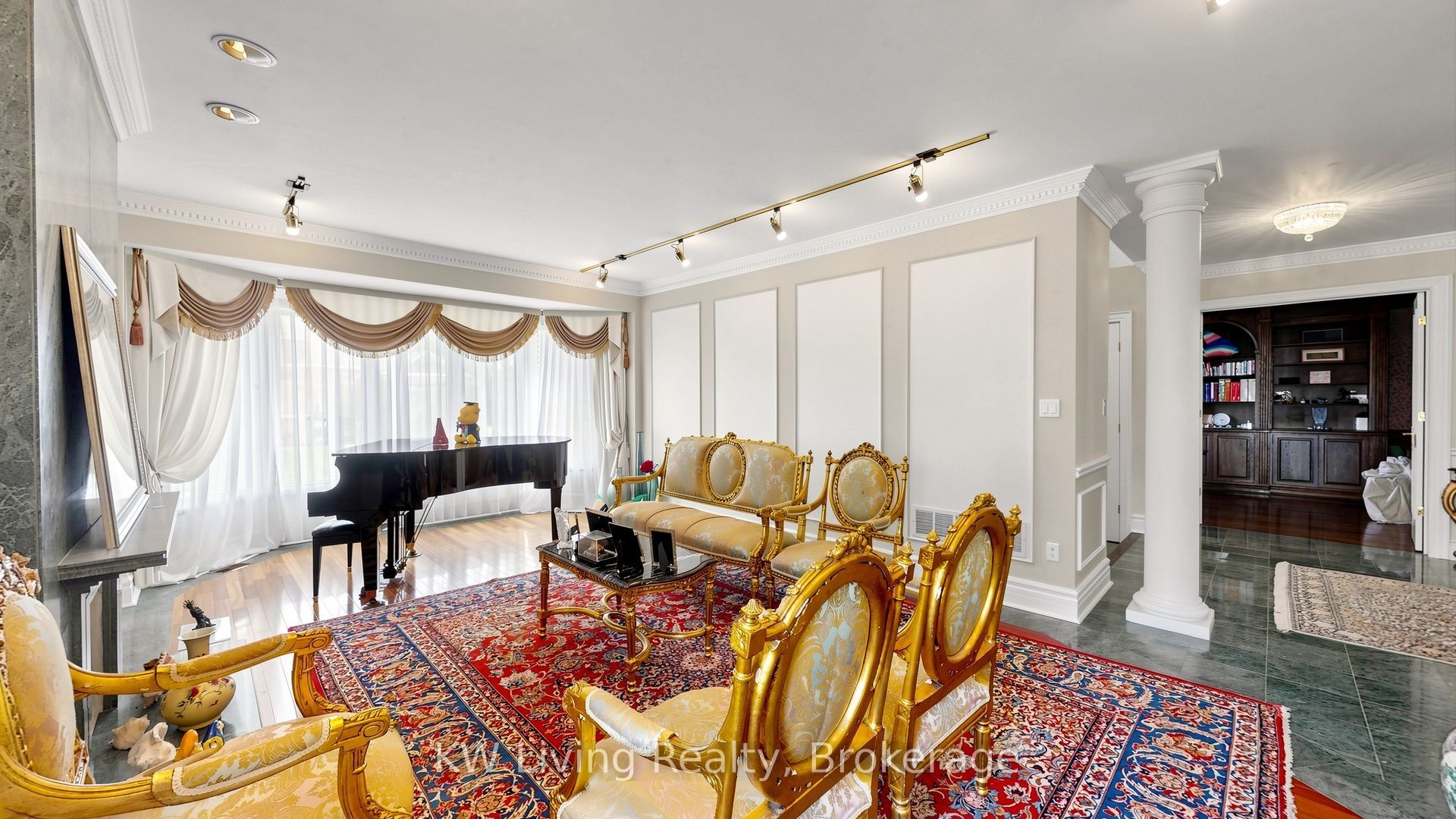 2 Cortina Court N Property Photo 10
