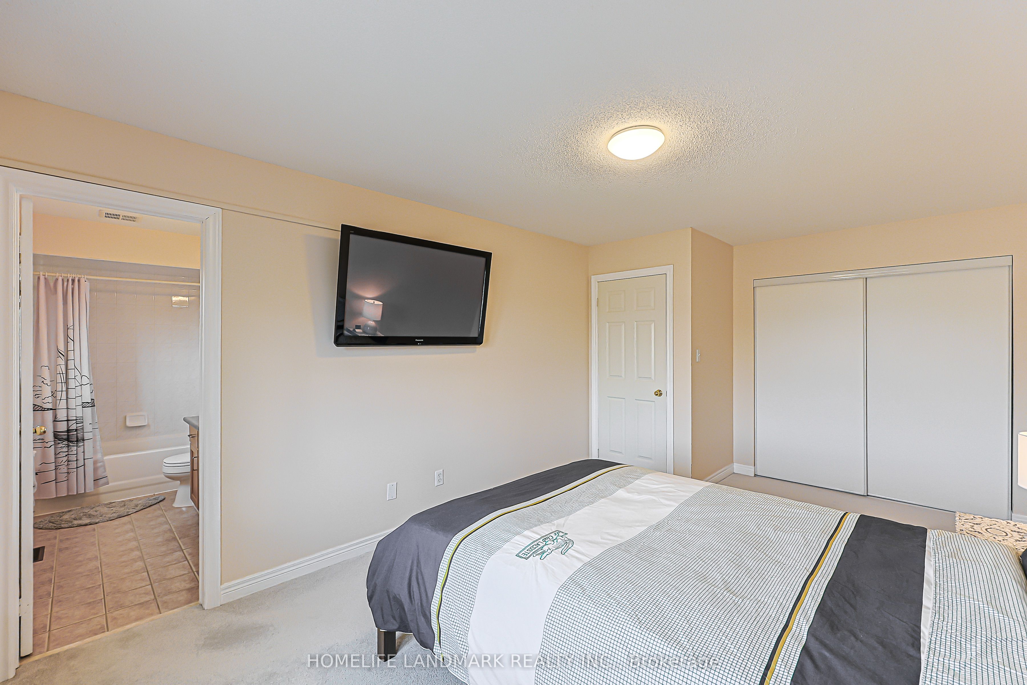 81 Eastpine Drive Property Photo 20