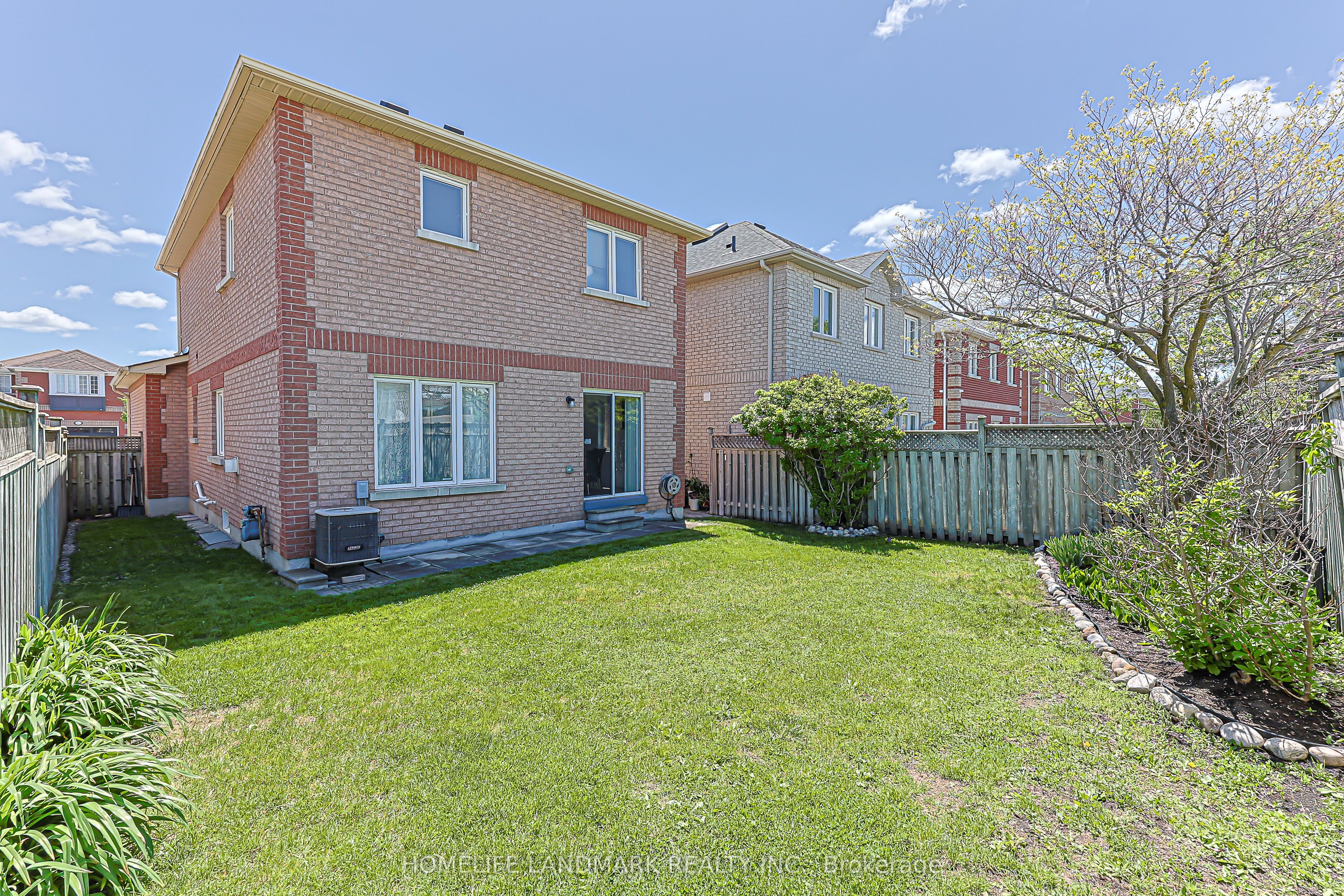 81 Eastpine Drive Property Photo 41