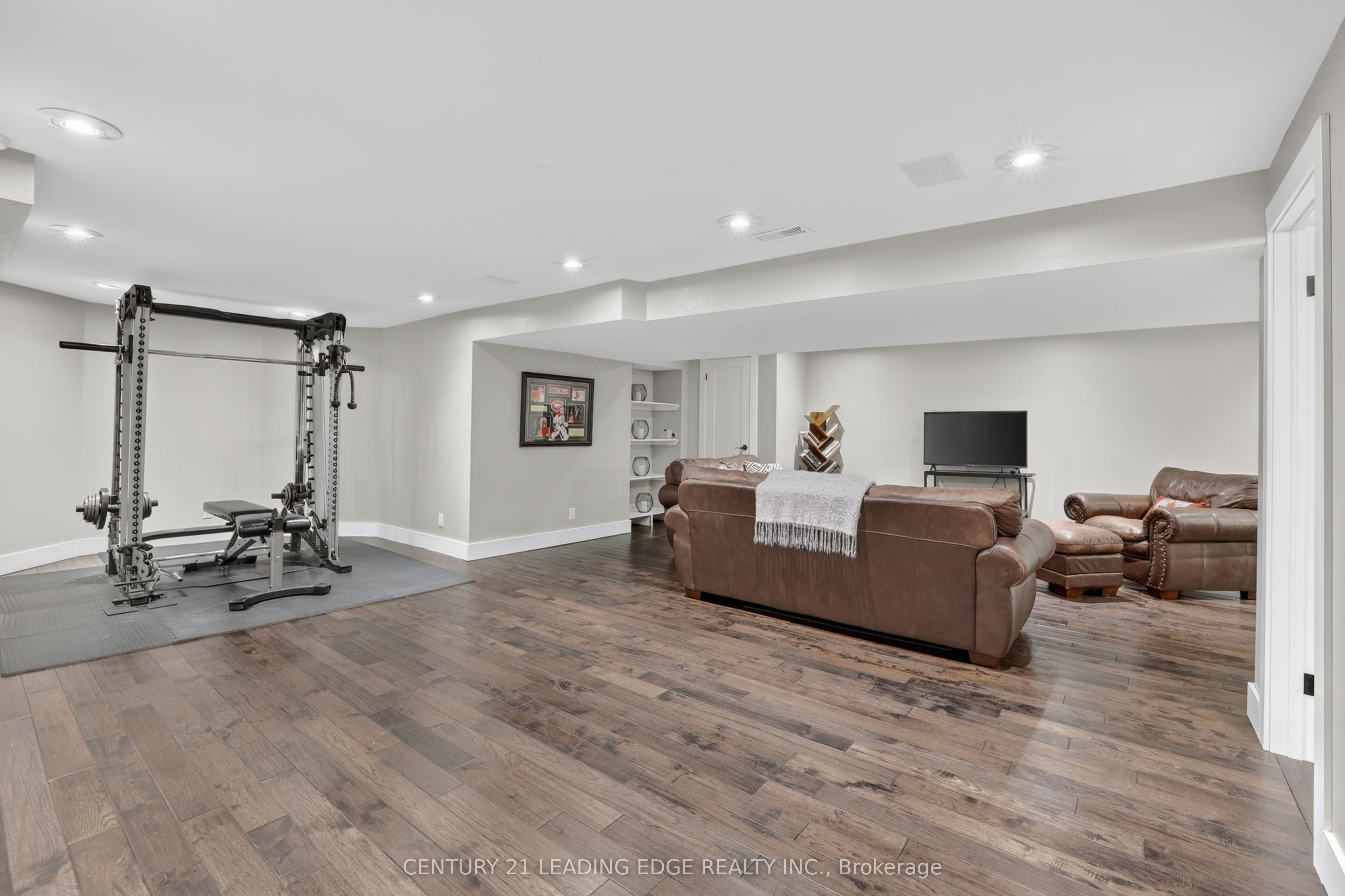 505 Aintree Drive Property Photo 30