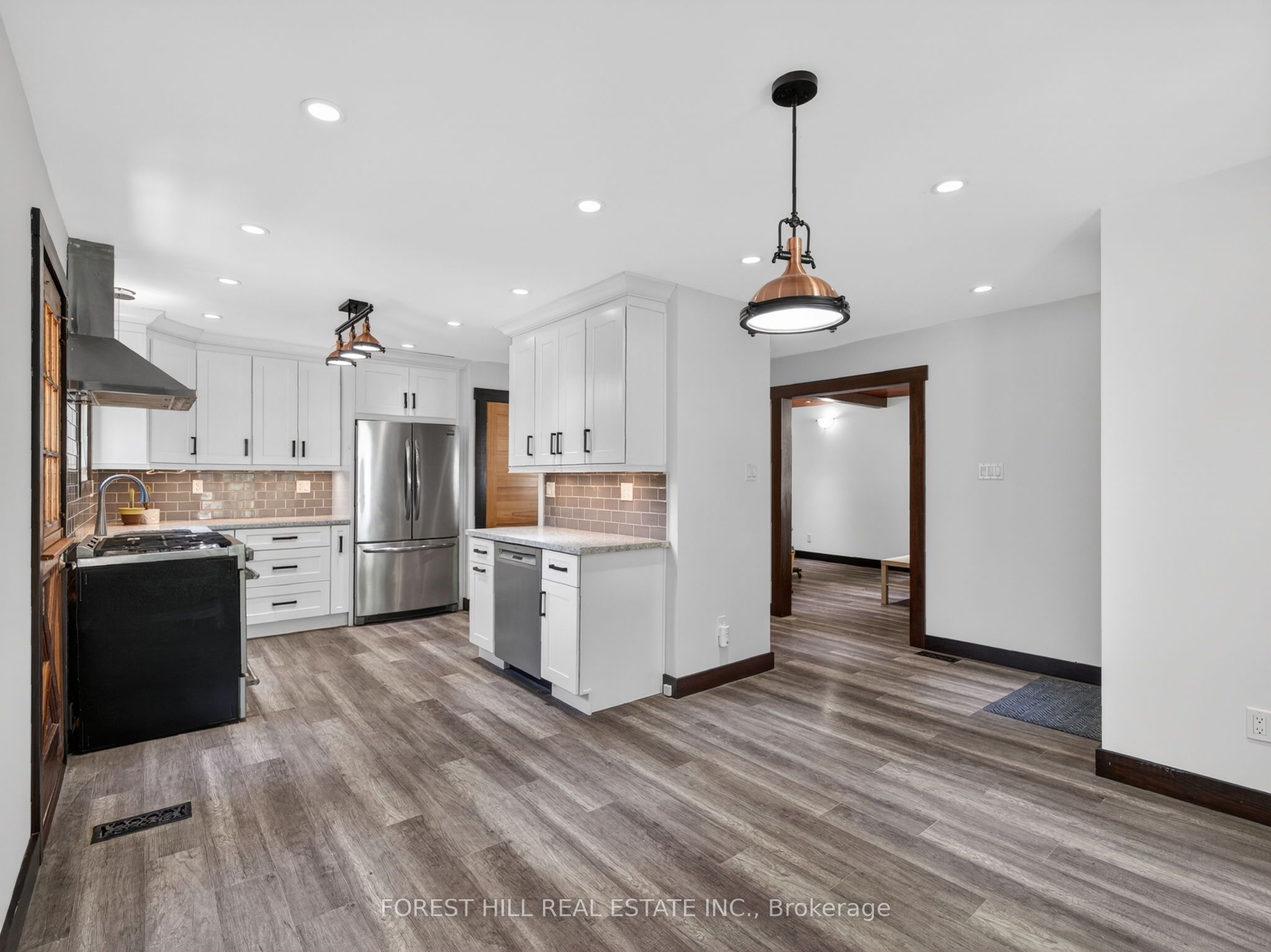 35 Townsend Avenue Property Photo 12